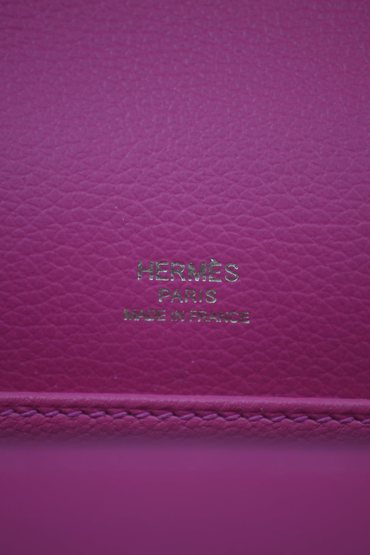 Roulis 18 – Rose Mexico with Gold Hardware
