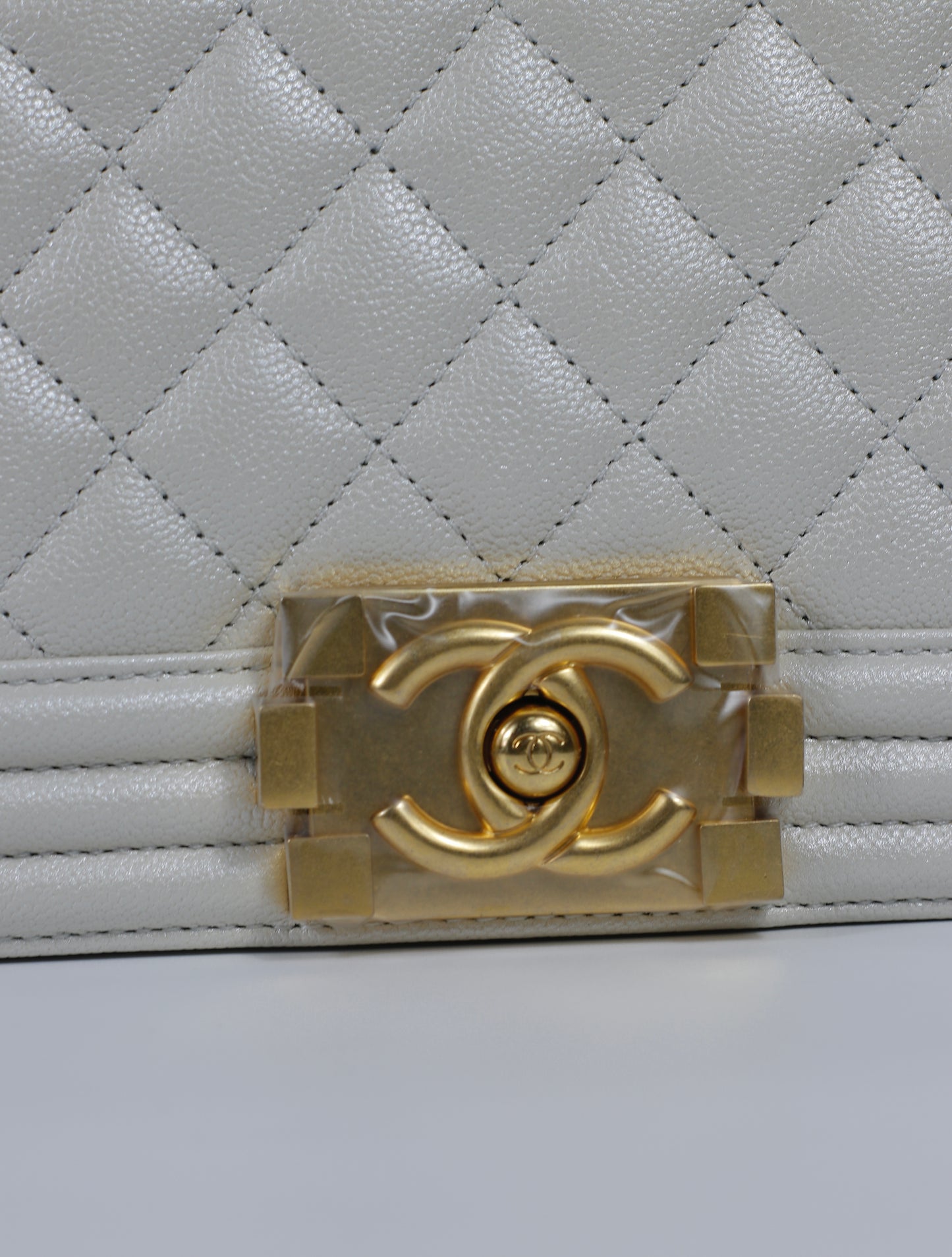 Le Boy Old Medium – Iridescent White Caviar with Gold Hardware (Microchipped)