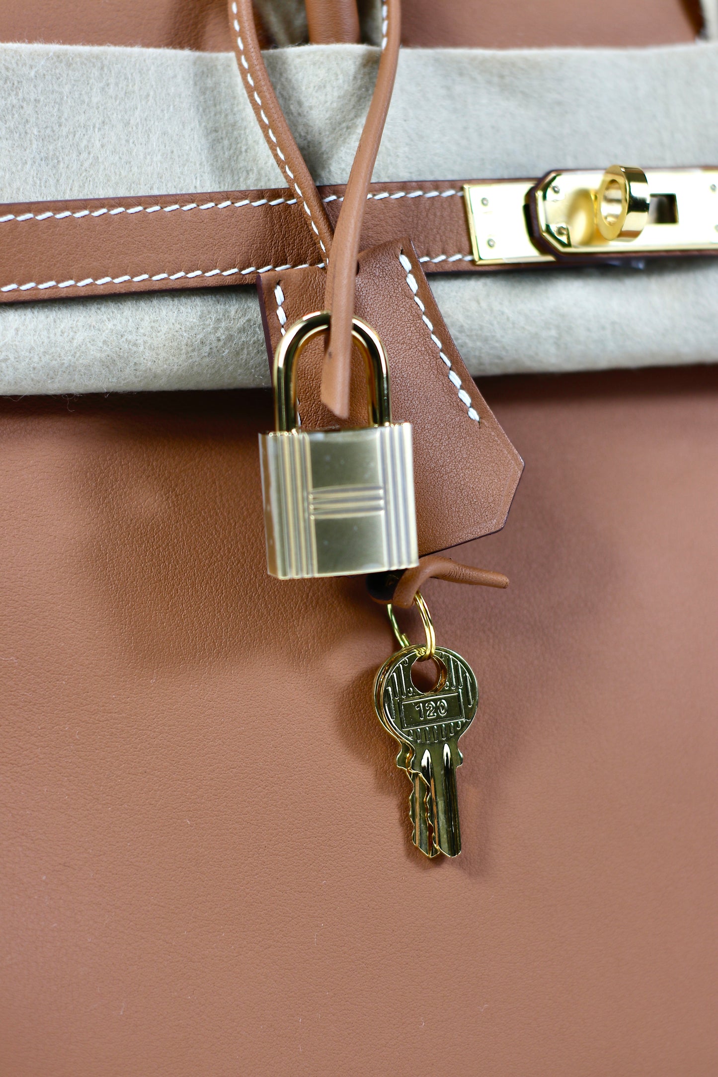 Birkin 25 Retourne – Gold Swift with Gold Hardware