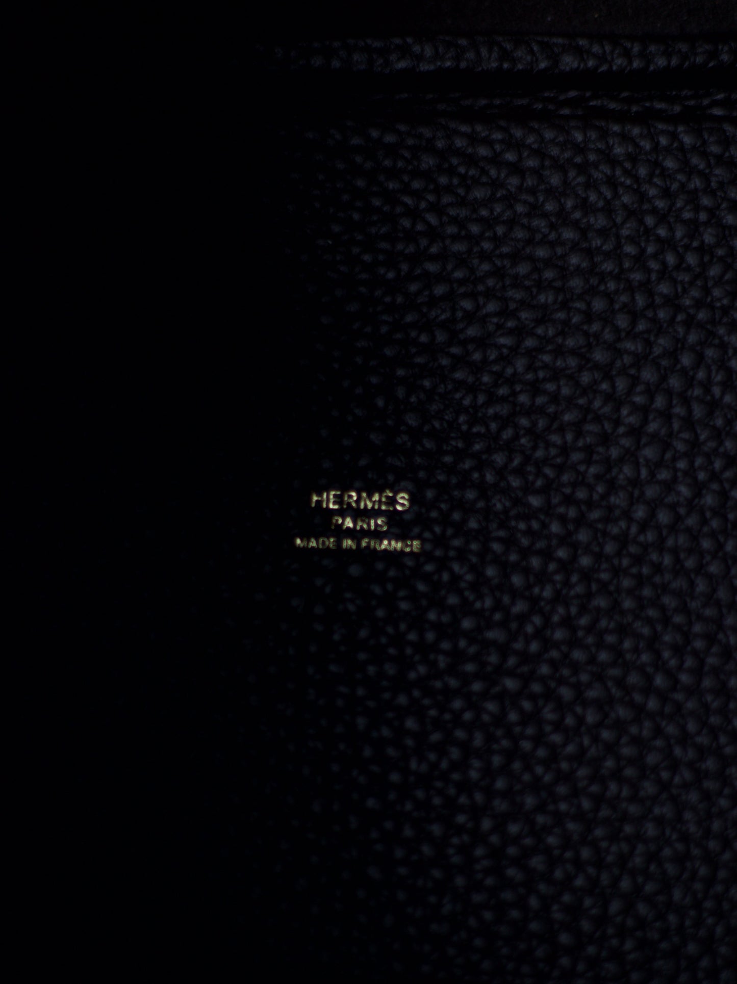 Pico 18 – Ebene with Gold Hardware