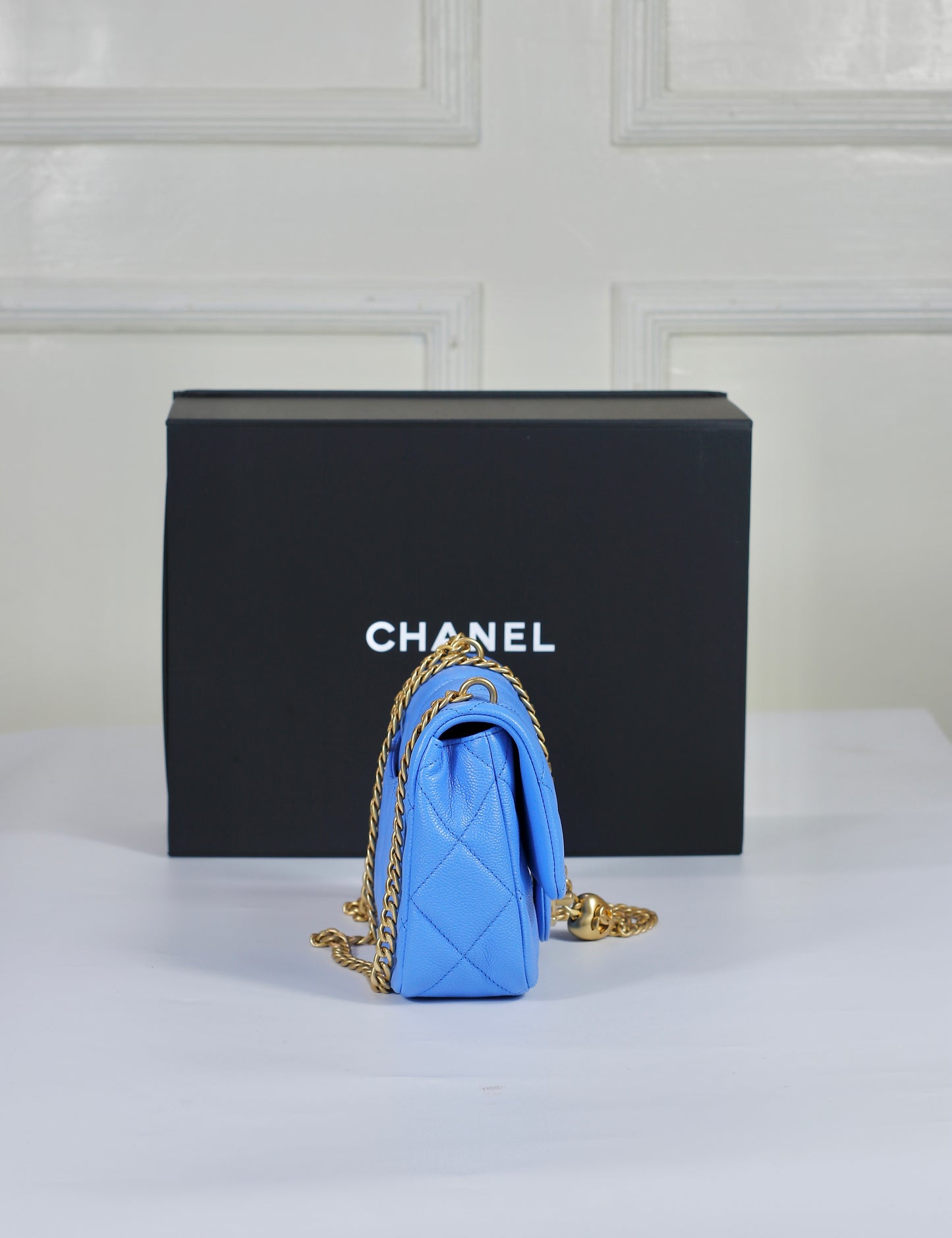 Pearl Crush Mini – Blue Caviar with Gold Hardware (Microchipped)