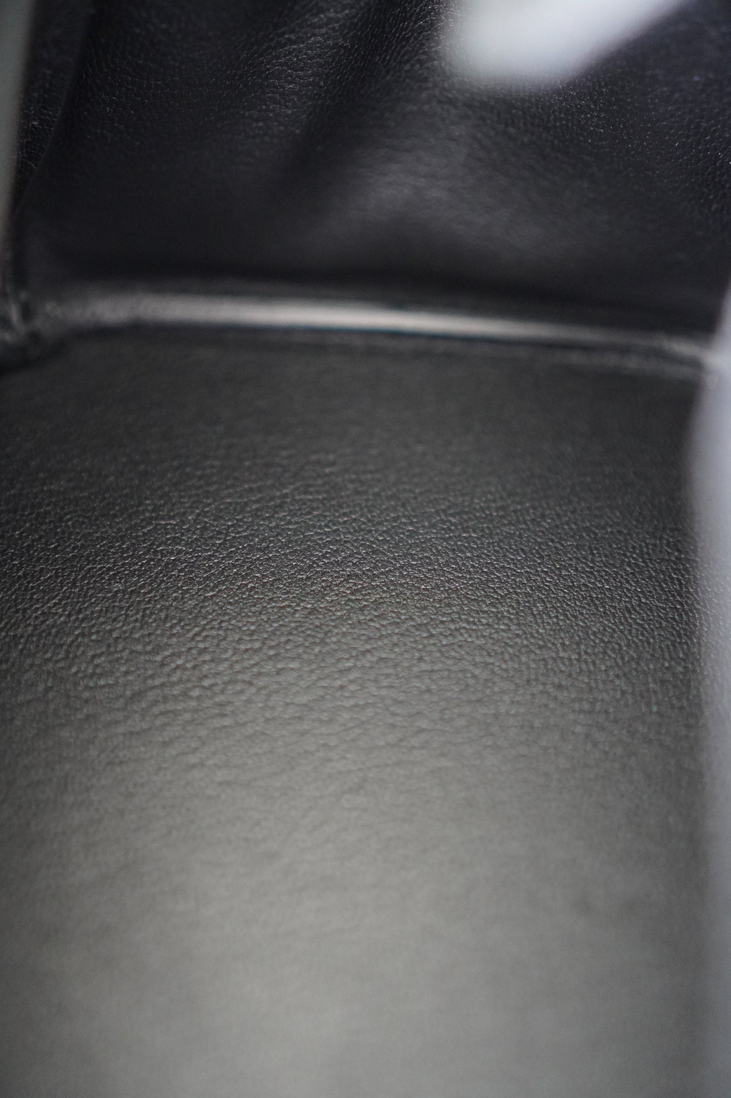 BK 29 in Black Togo