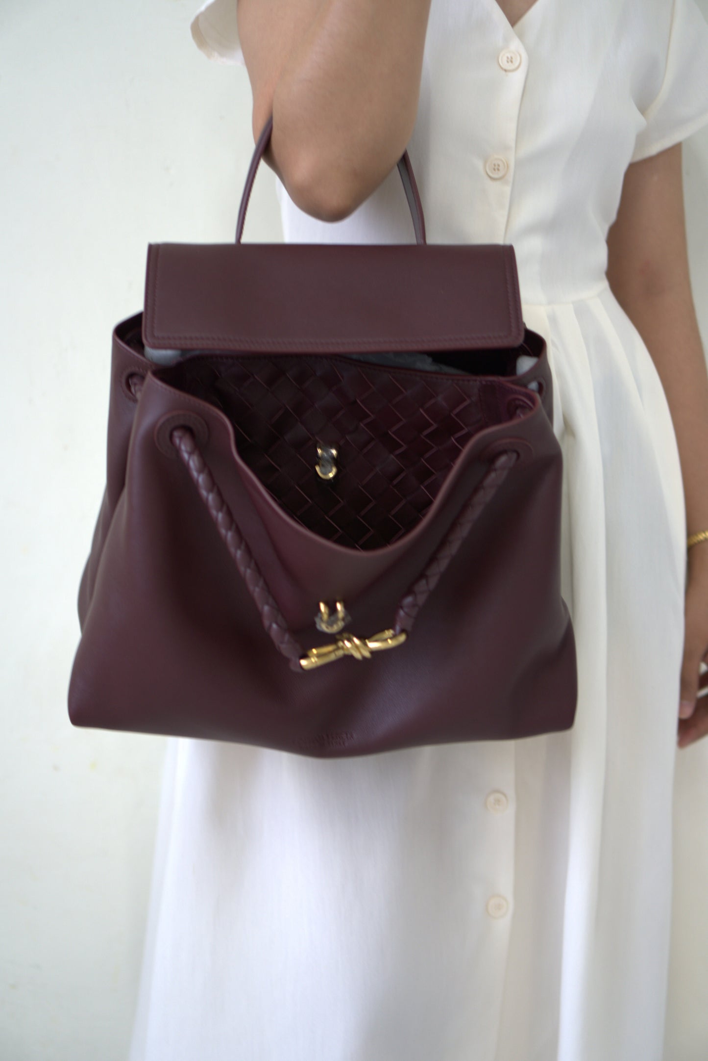 Ciao Ciao Medium in Burgundy