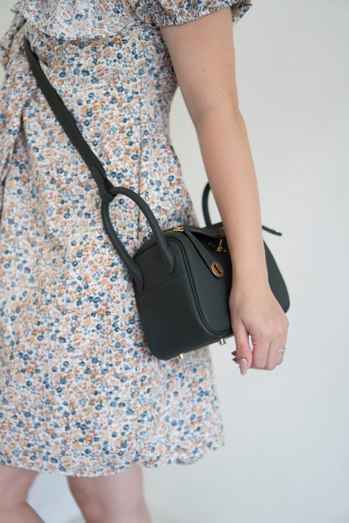 Mini Lind – Vert Cypres Clemence Leather with Gold Hardware
