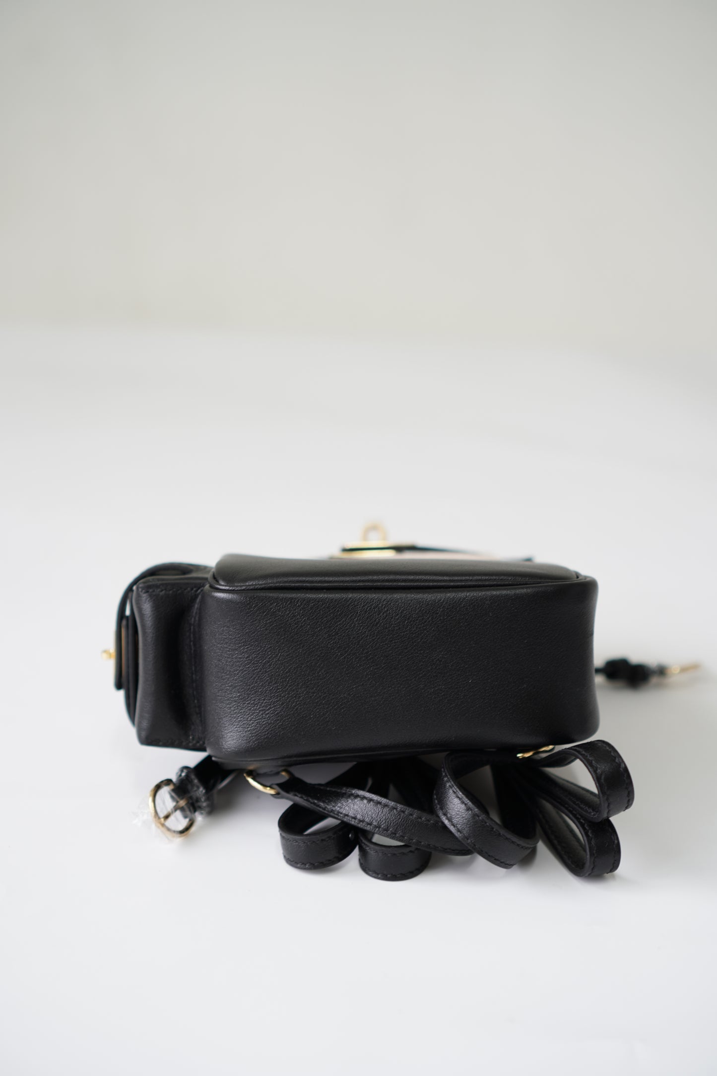 Kelly Jump Backpack in Noir Swift leather