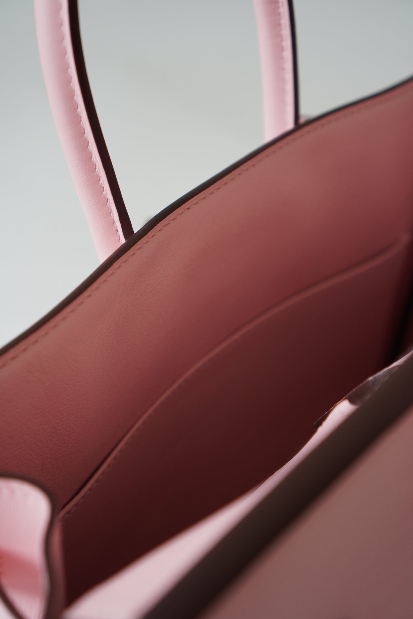 Birkin 25 in Rose Sakura Swift leather