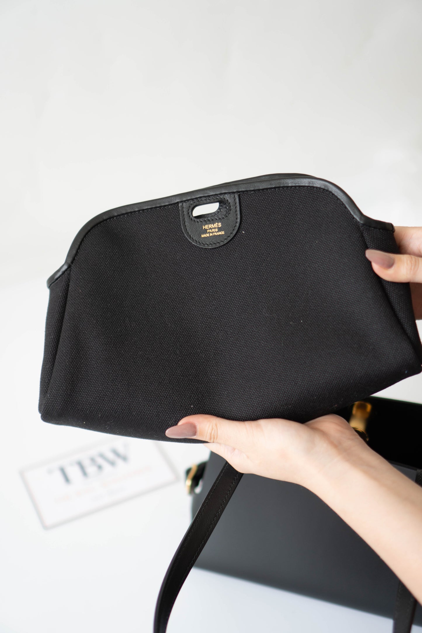 Tablier Shoulder Bag – Black Smooth Leather with Gold Hardware