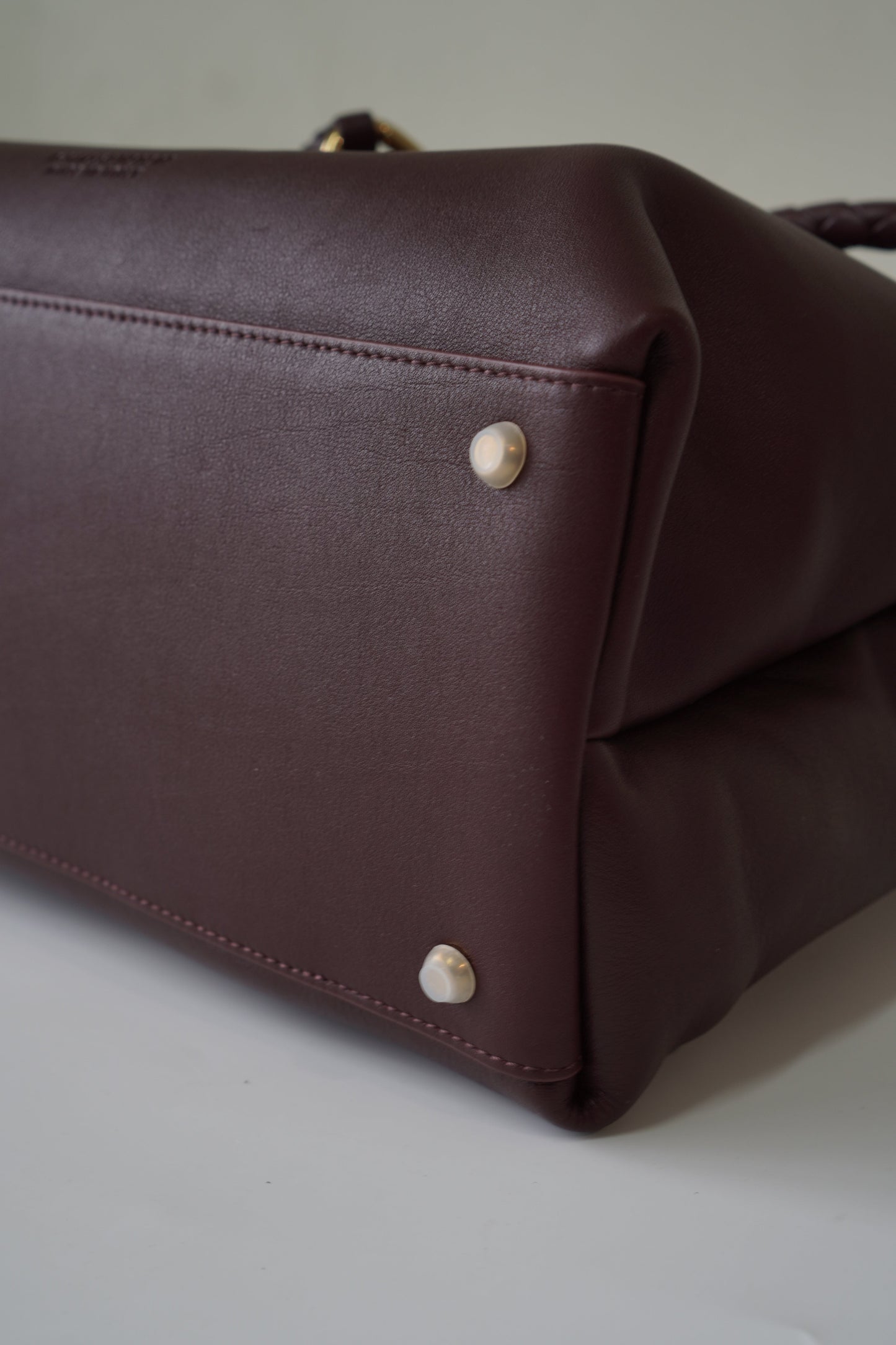 Ciao Ciao Medium in Burgundy