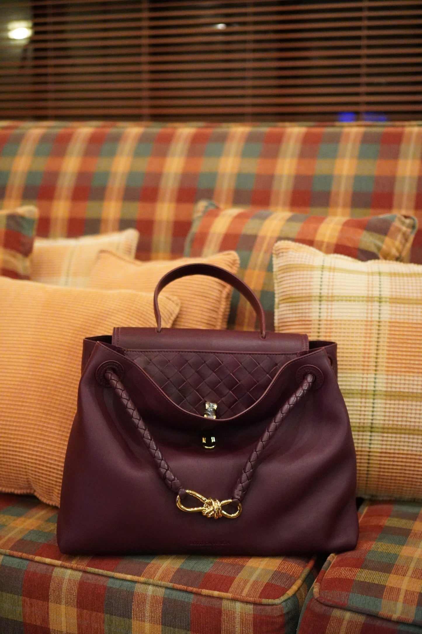 Ciao Ciao Medium in Burgundy