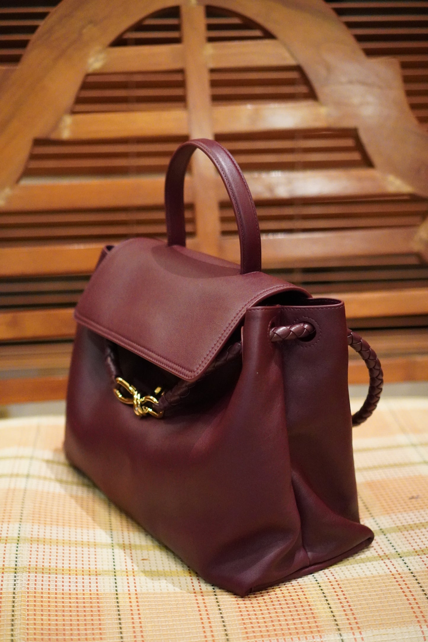 Ciao Ciao Medium in Burgundy