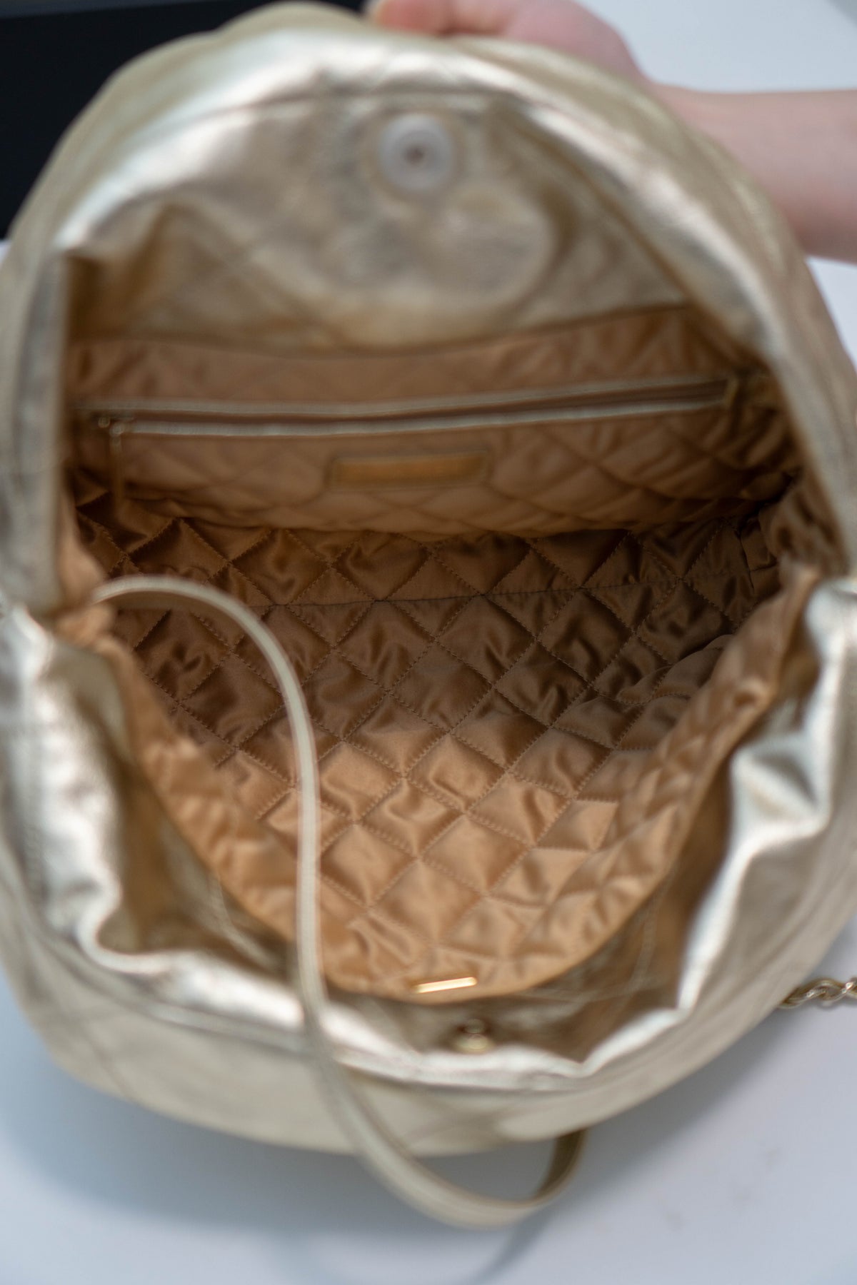 C22 Hobo Style (Small) metallic gold