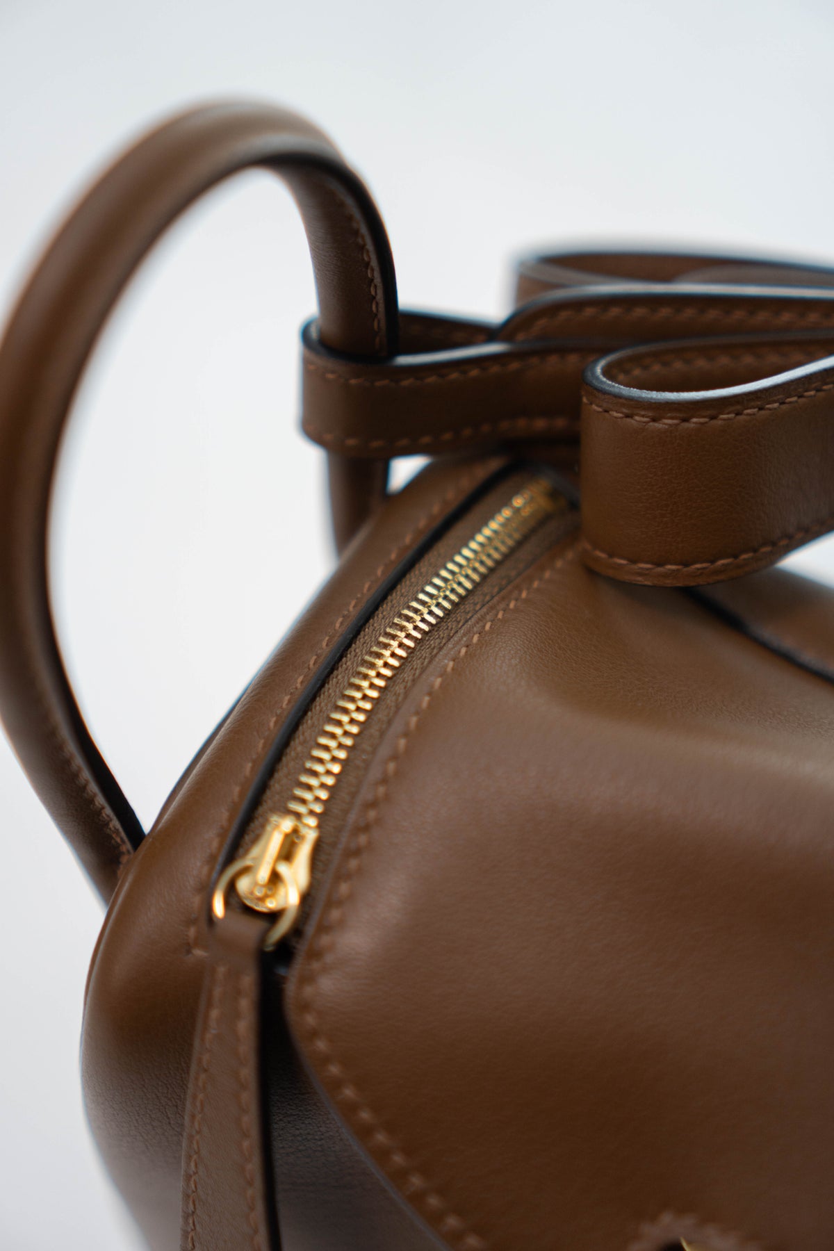 Mini Lind in Alezan Swift leather