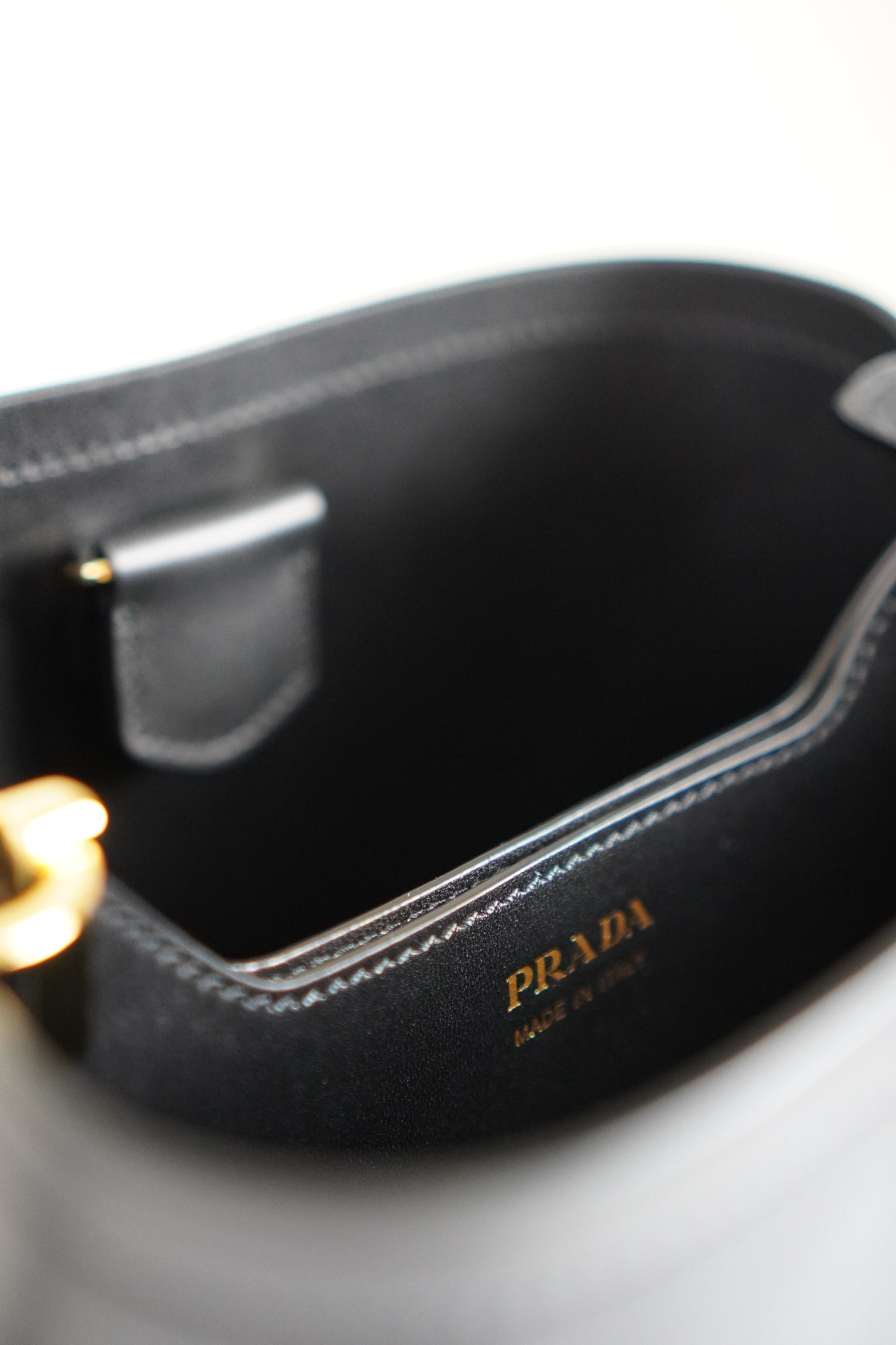 Bucket Bag in smooth Nappa leather
