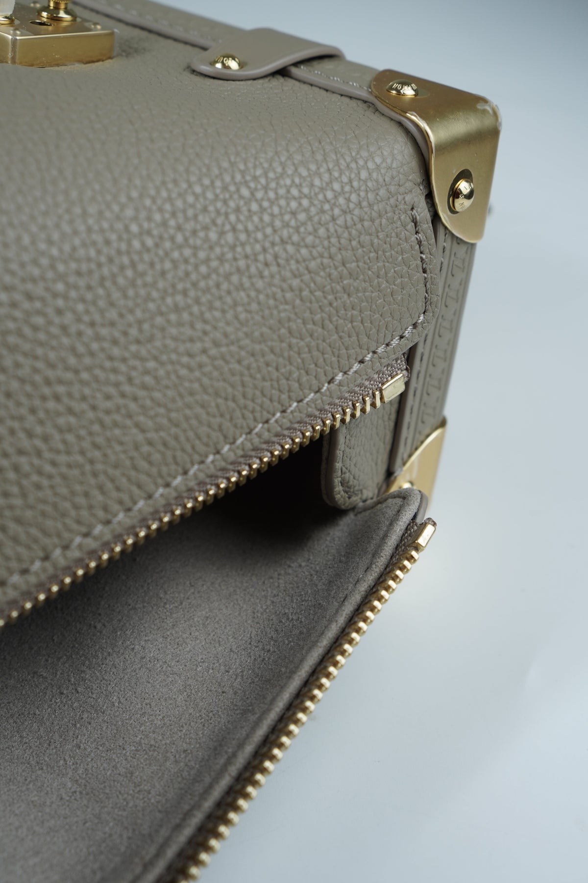 Side Trunk Bag in Beige Empreinte leather