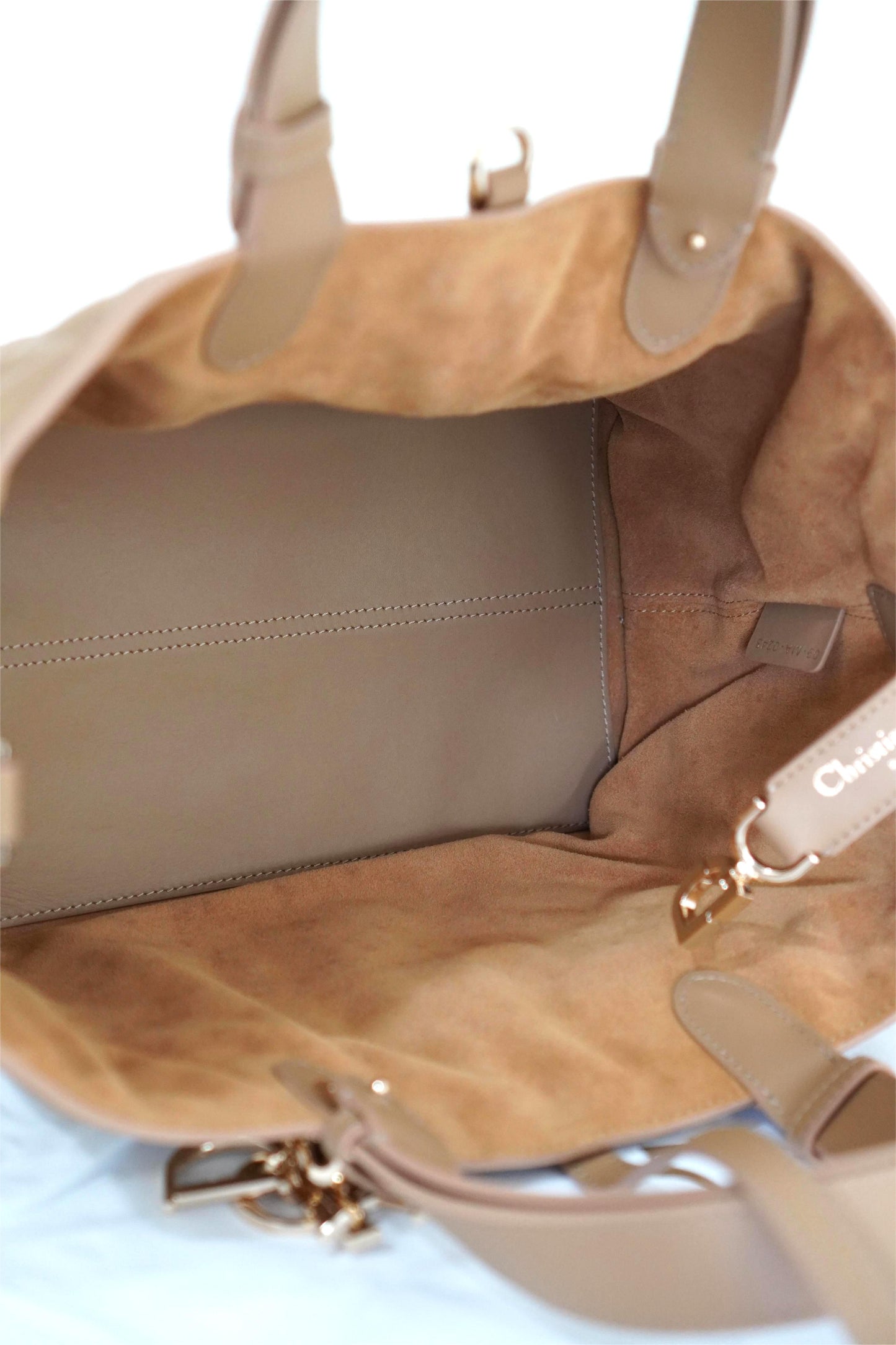 Toujours Tote in Warm Caramel