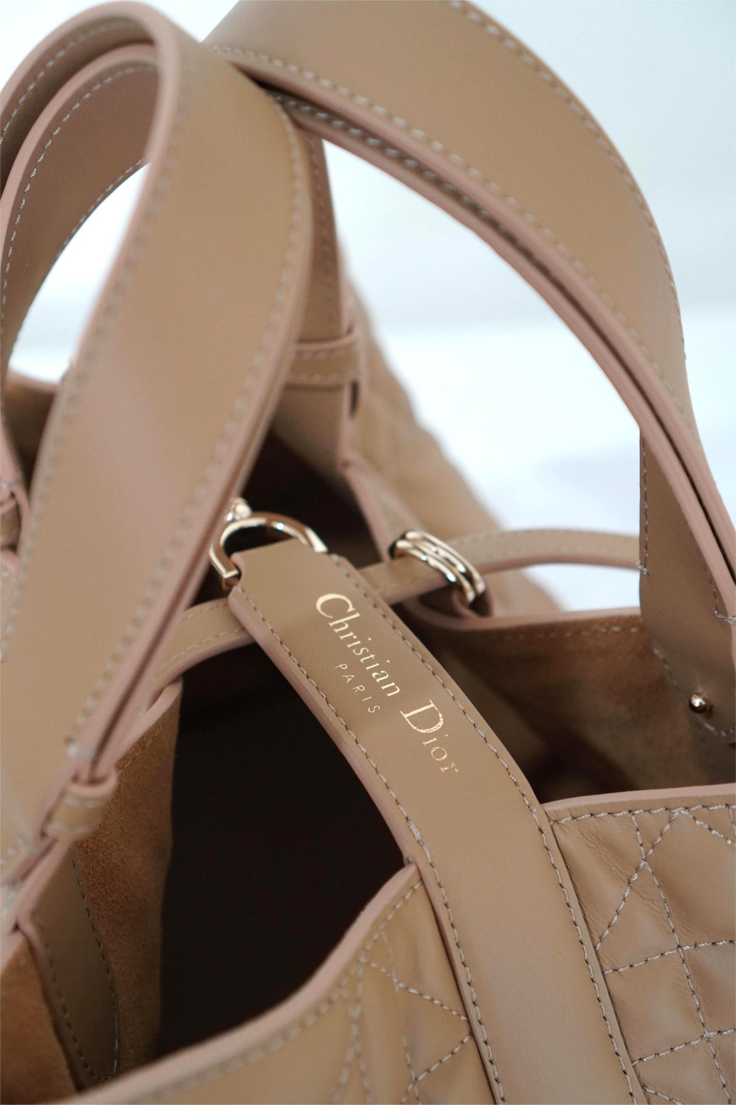 Toujours Tote in Warm Caramel