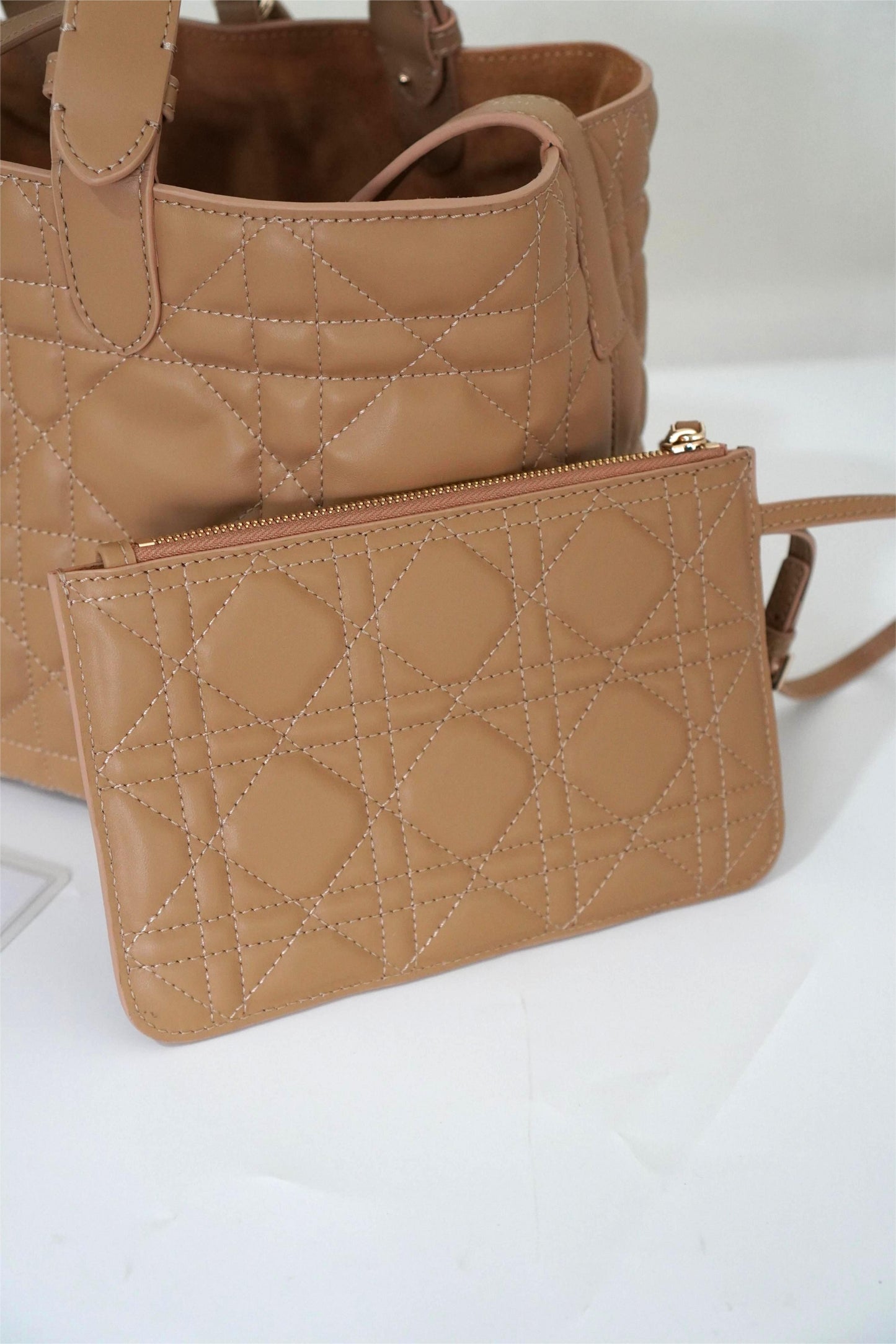 Toujours Tote in Warm Caramel