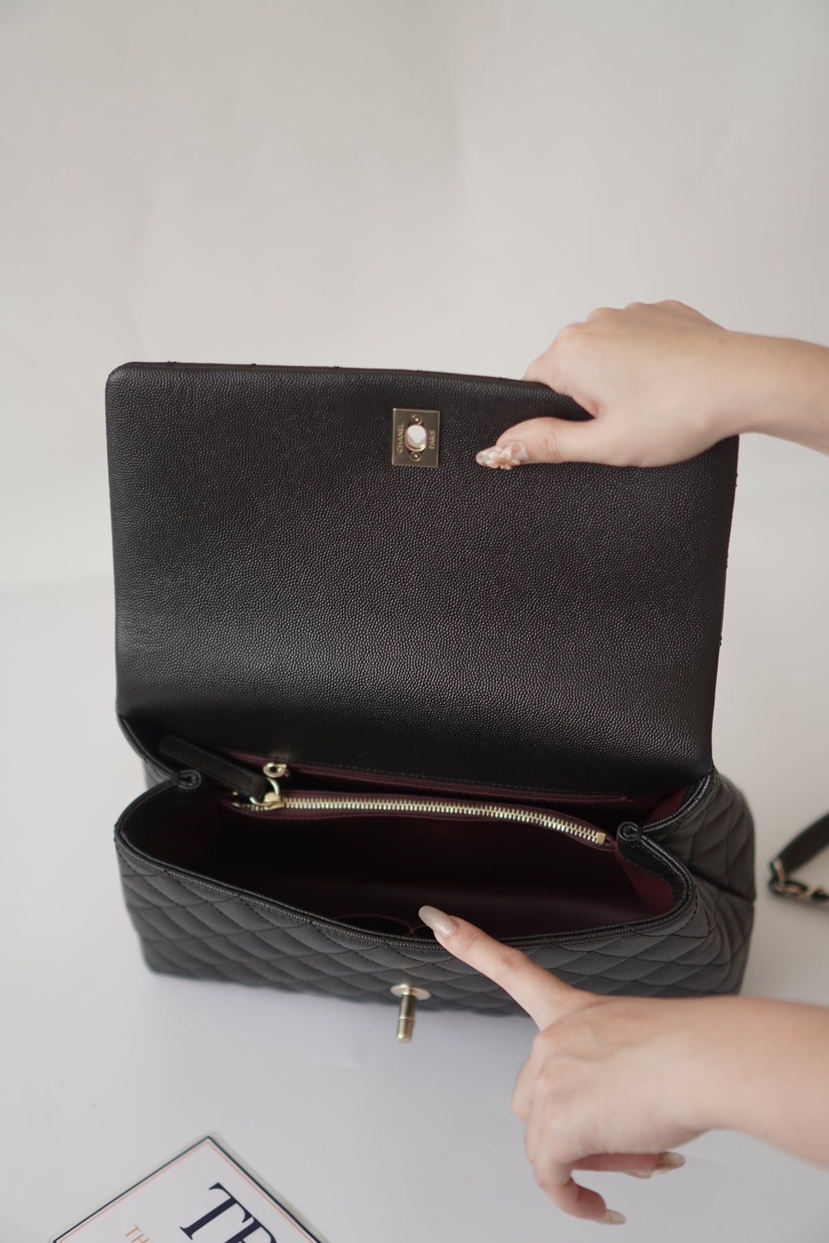 Coco Handle Medium – Black Caviar with Gold Hardware