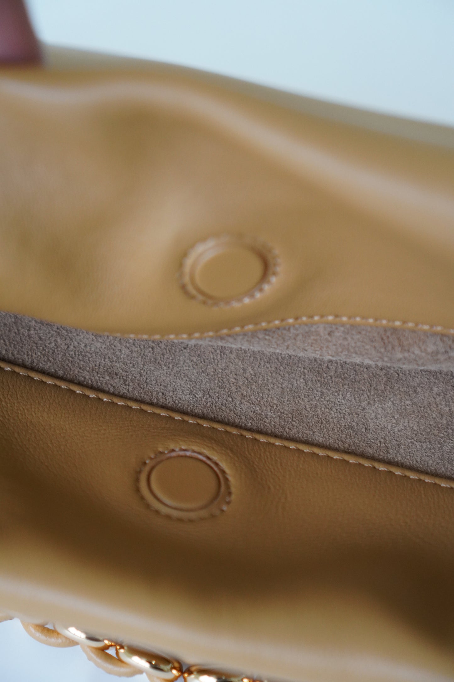 Flamenco Medium in Caramel