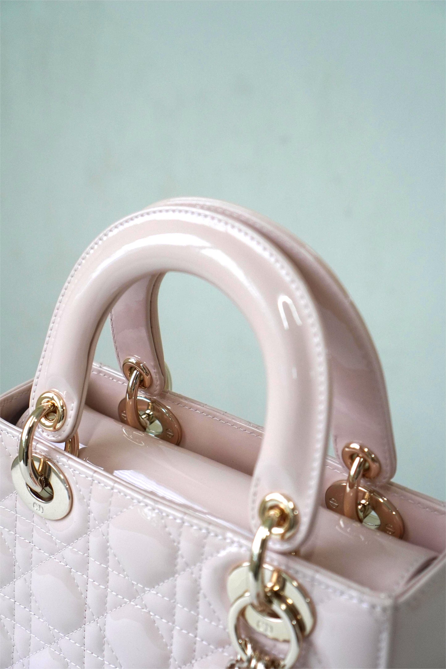 Small Lady Dio R in Light Pink Patent Leather