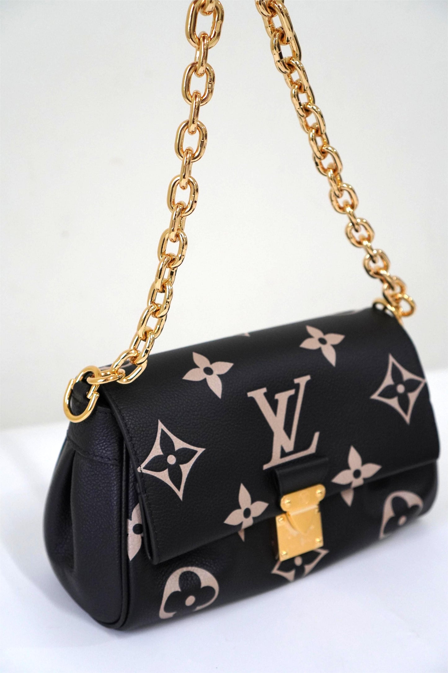 Favorite MM in Bicolor Empreinte Leather