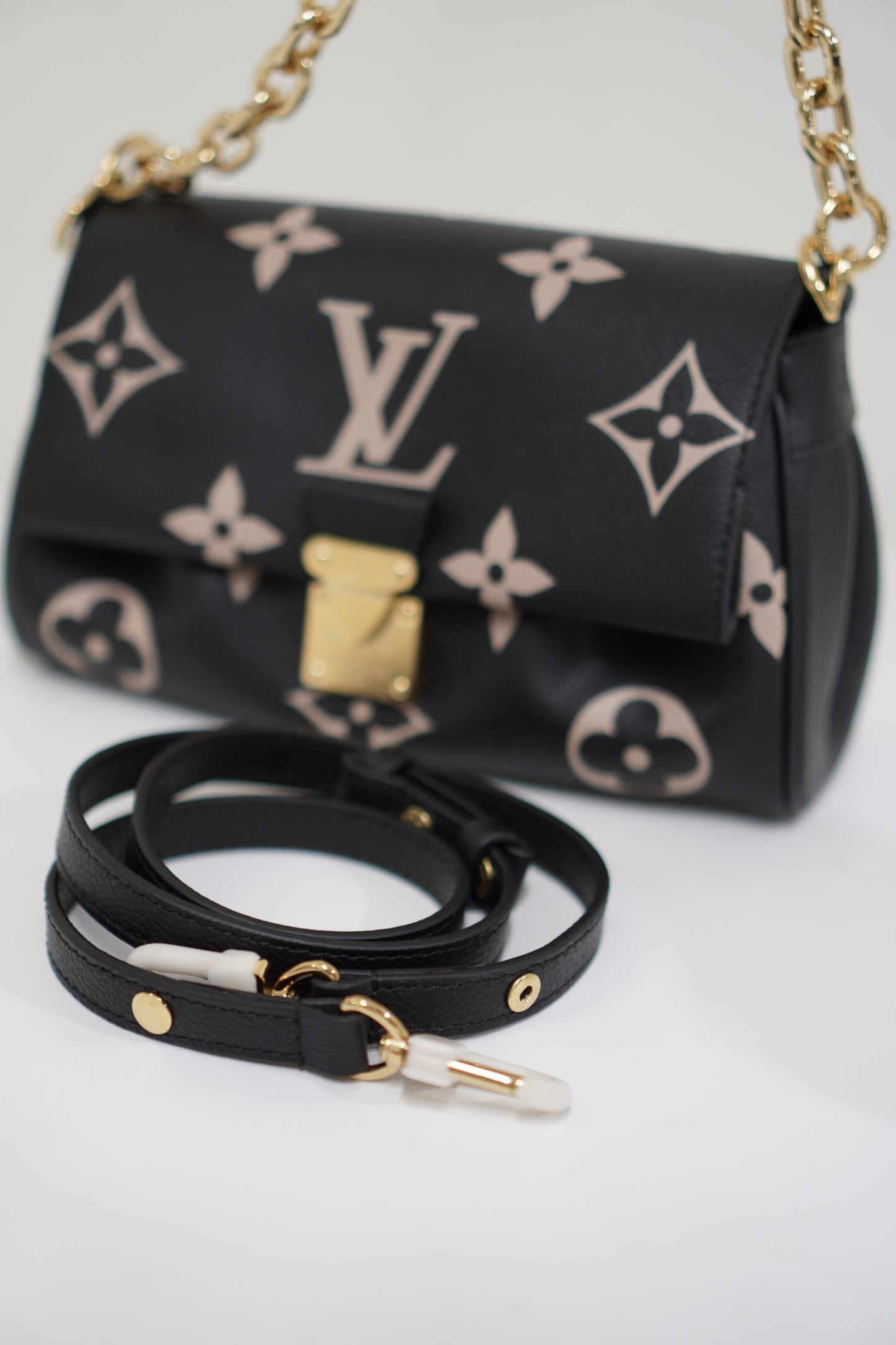 Favorite MM in Bicolor Empreinte Leather