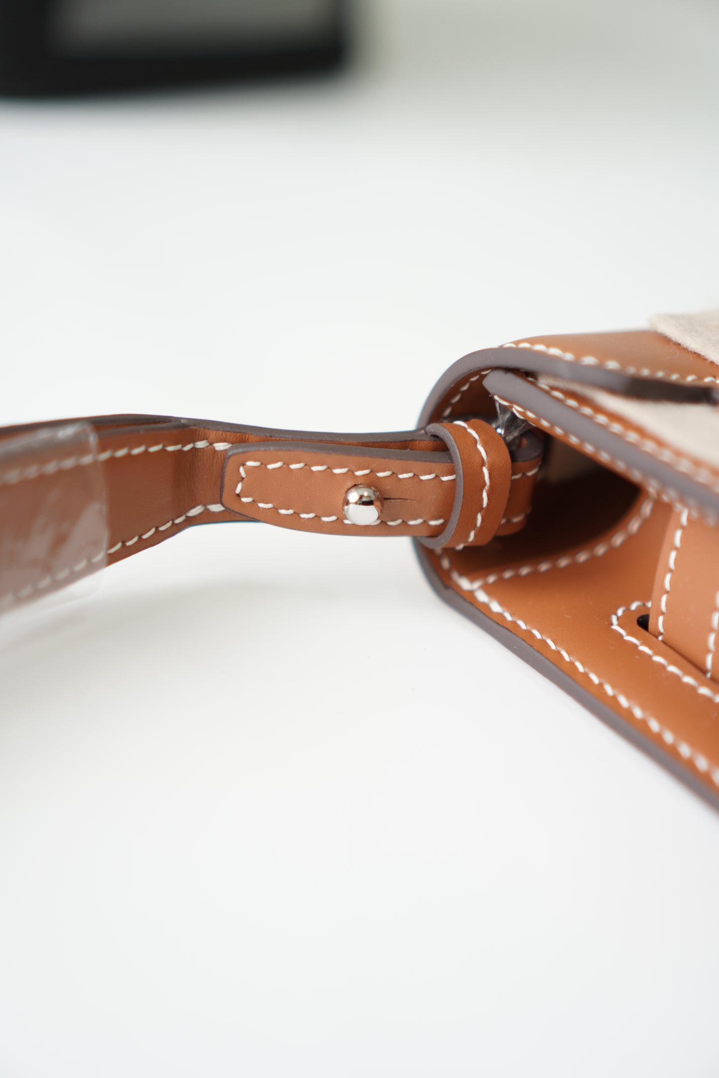 Depeches in Barenia leather