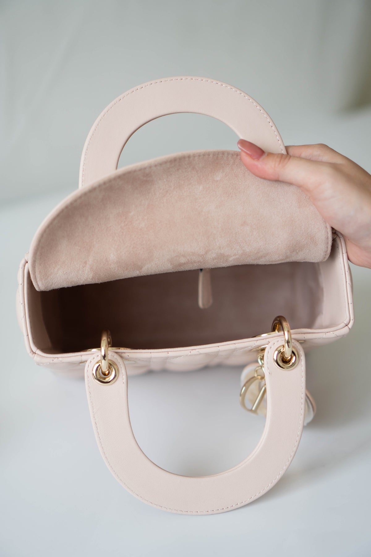 Lady D Small Cannage – Powder Pink Lambskin