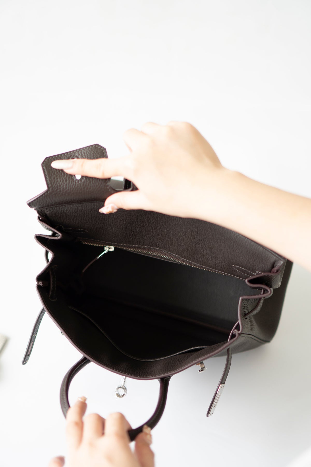 Birkin 25 – Ebene Togo Leather with Palladium Hardware