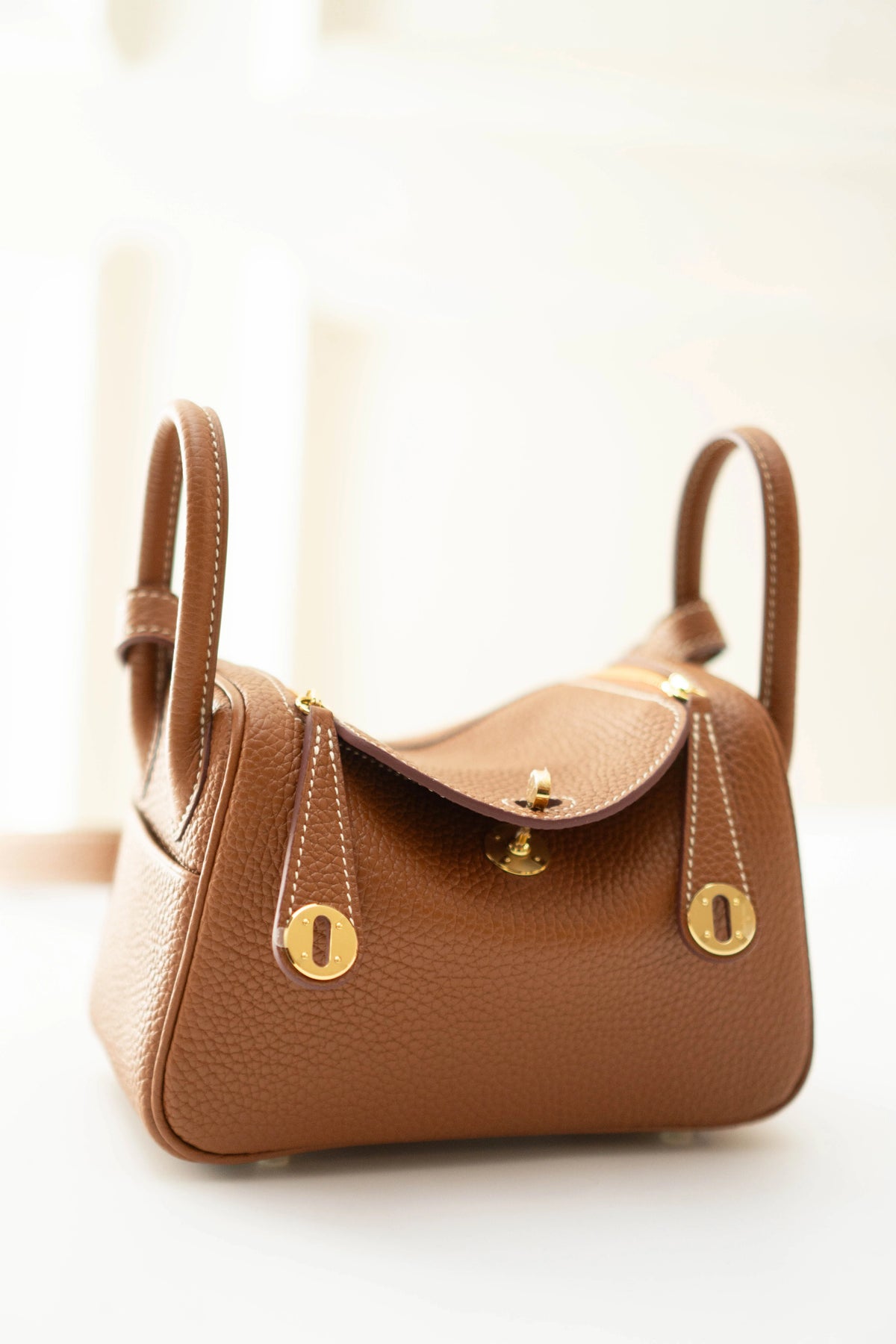 Mini Lind – Gold Clemence with Gold Hardware
