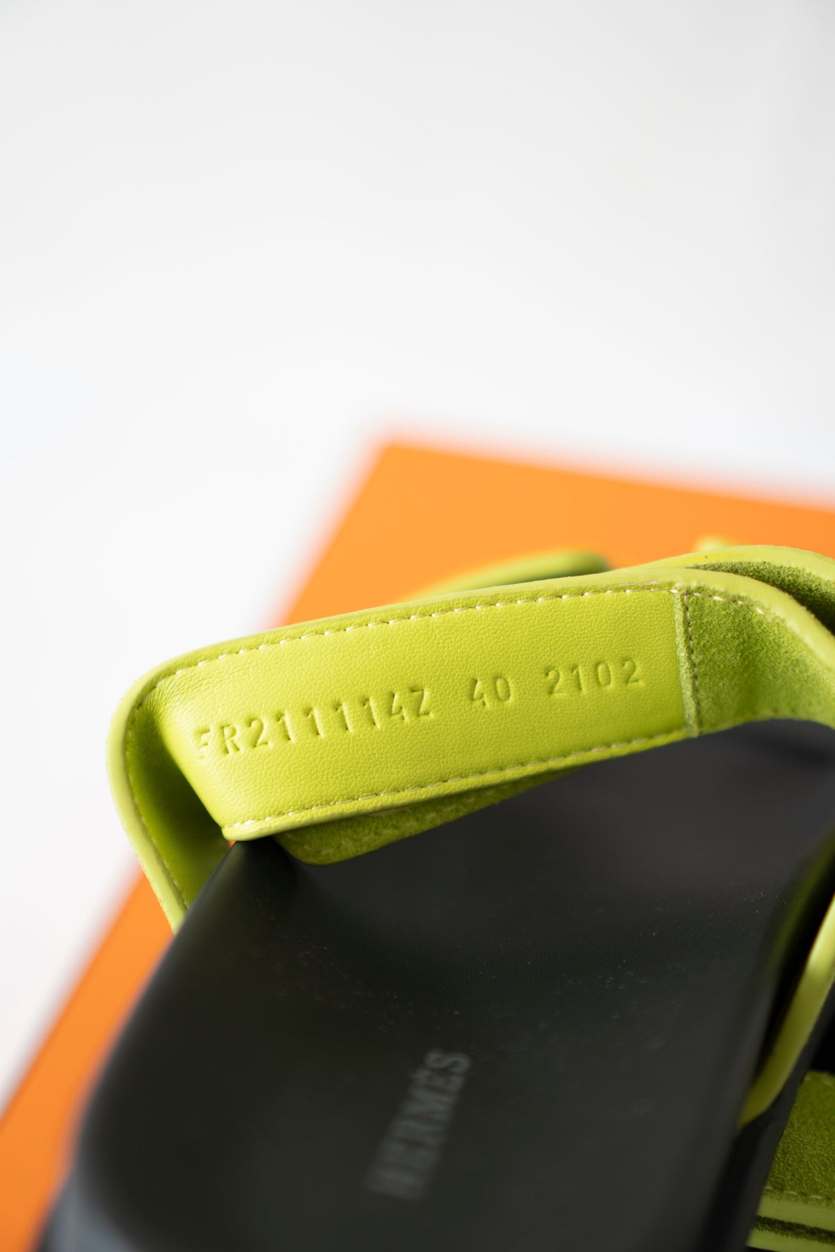Chypre Sandals – Green Suede