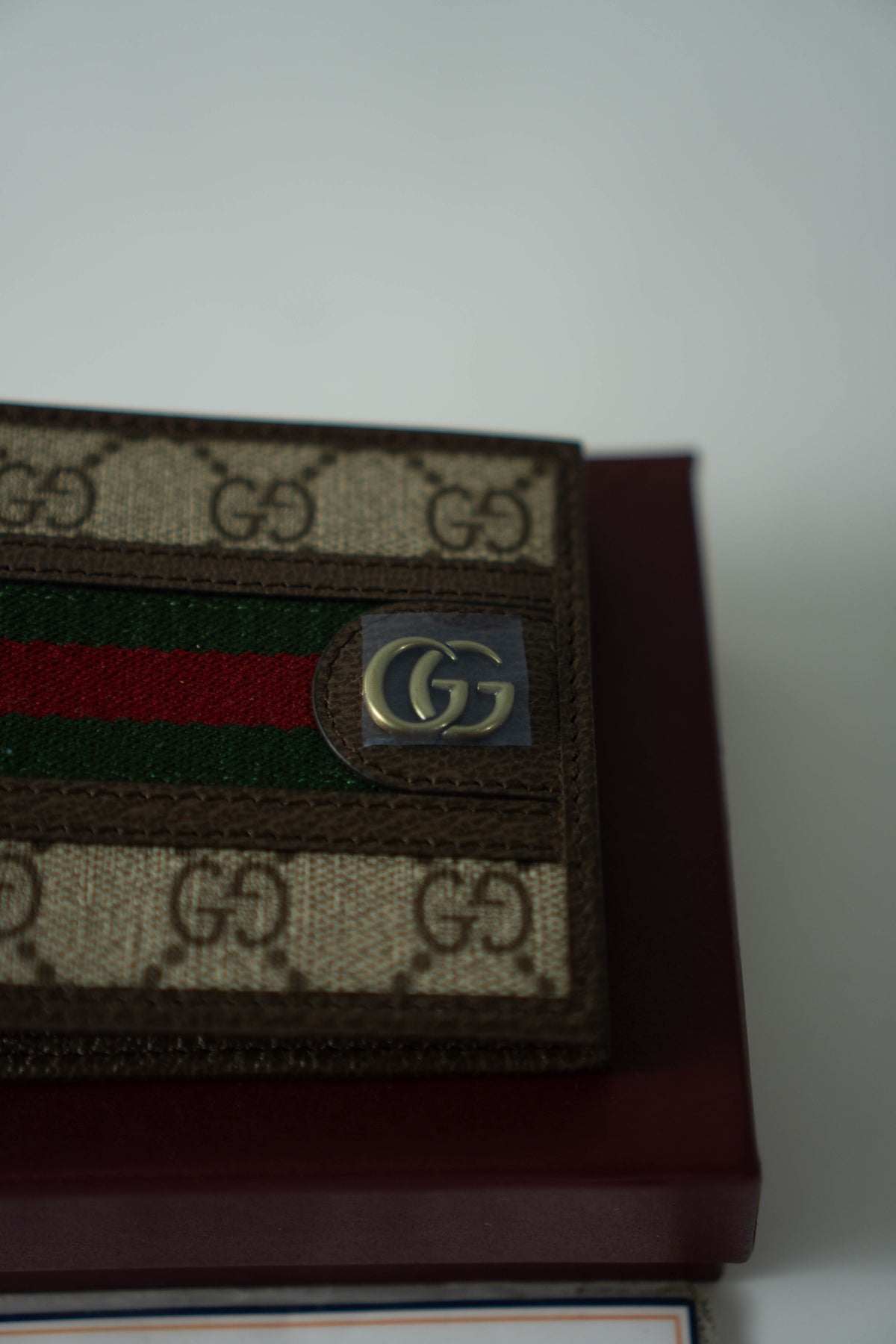 Ophidia GG Web Bifold Wallet – Beige & Ebony Supreme Canvas