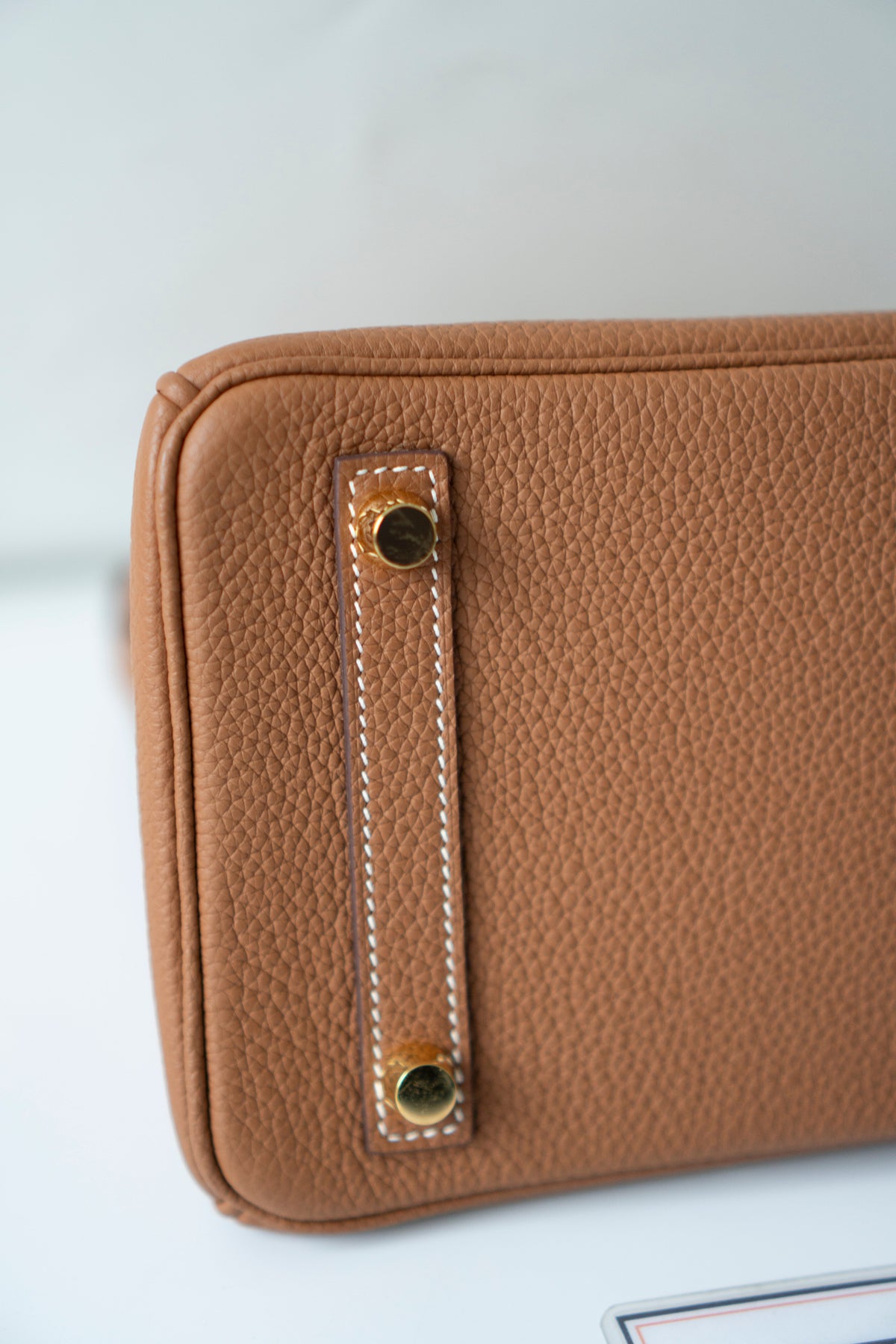 BK 25 – Gold Togo Leather with Gold Hardware