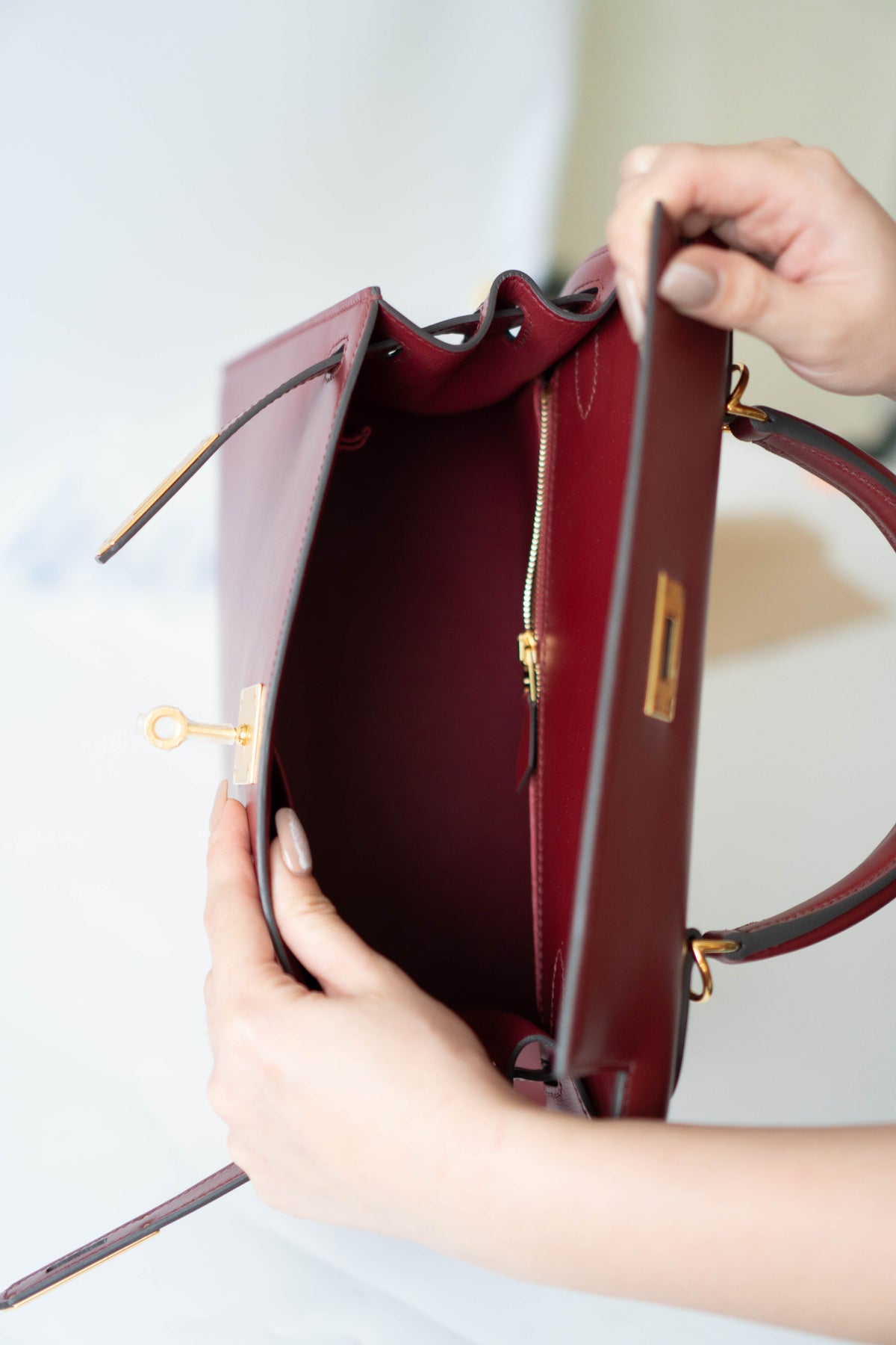 KL 25 Sellier – Rouge H Box Leather with Gold Hardware