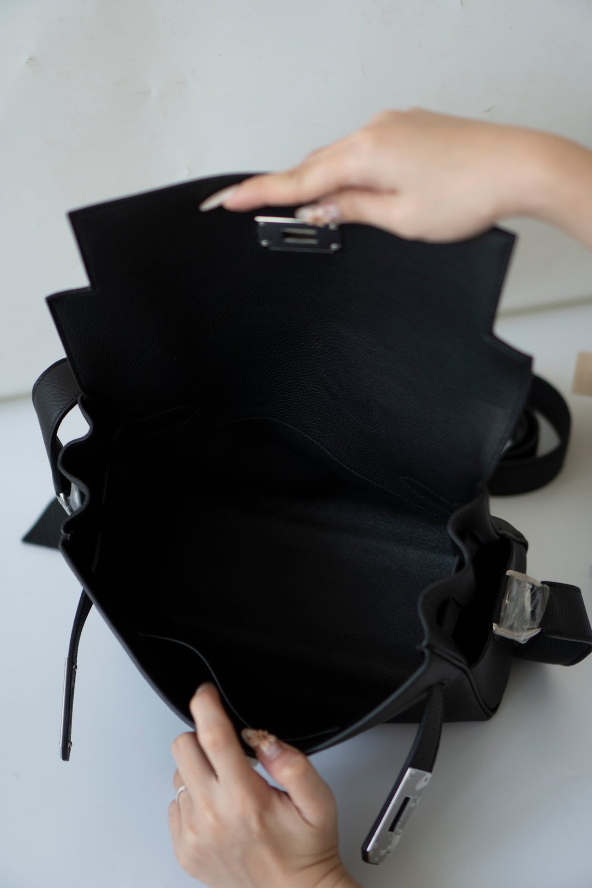 KL Messenger PM – Black Togo Leather with Palladium Hardware