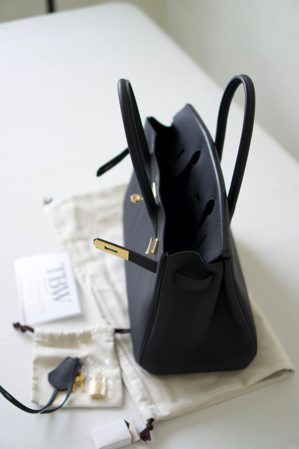Birkin 30 – Noir Togo Leather with Gold Hardware