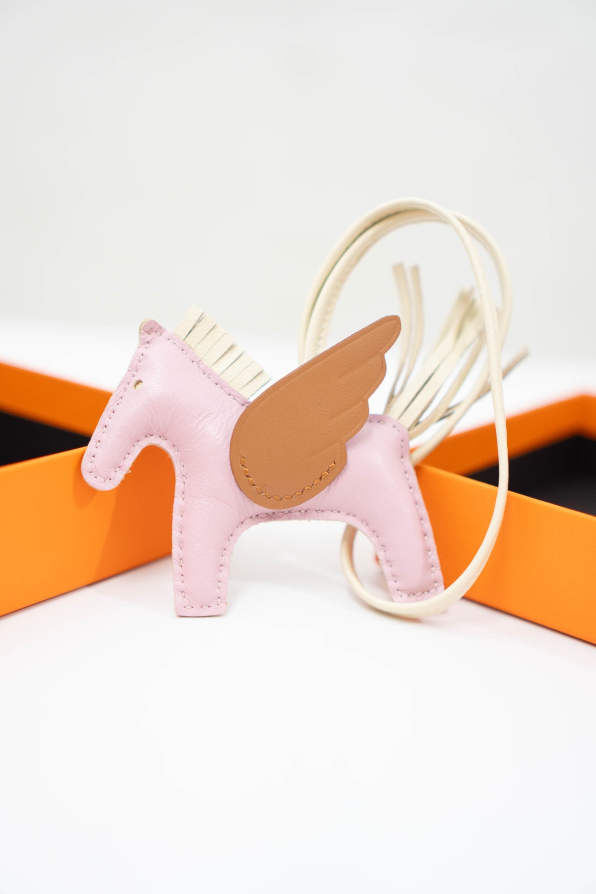 Rodeo Pegase PM Bag Charm – Mauve Pale / Chai / Craie