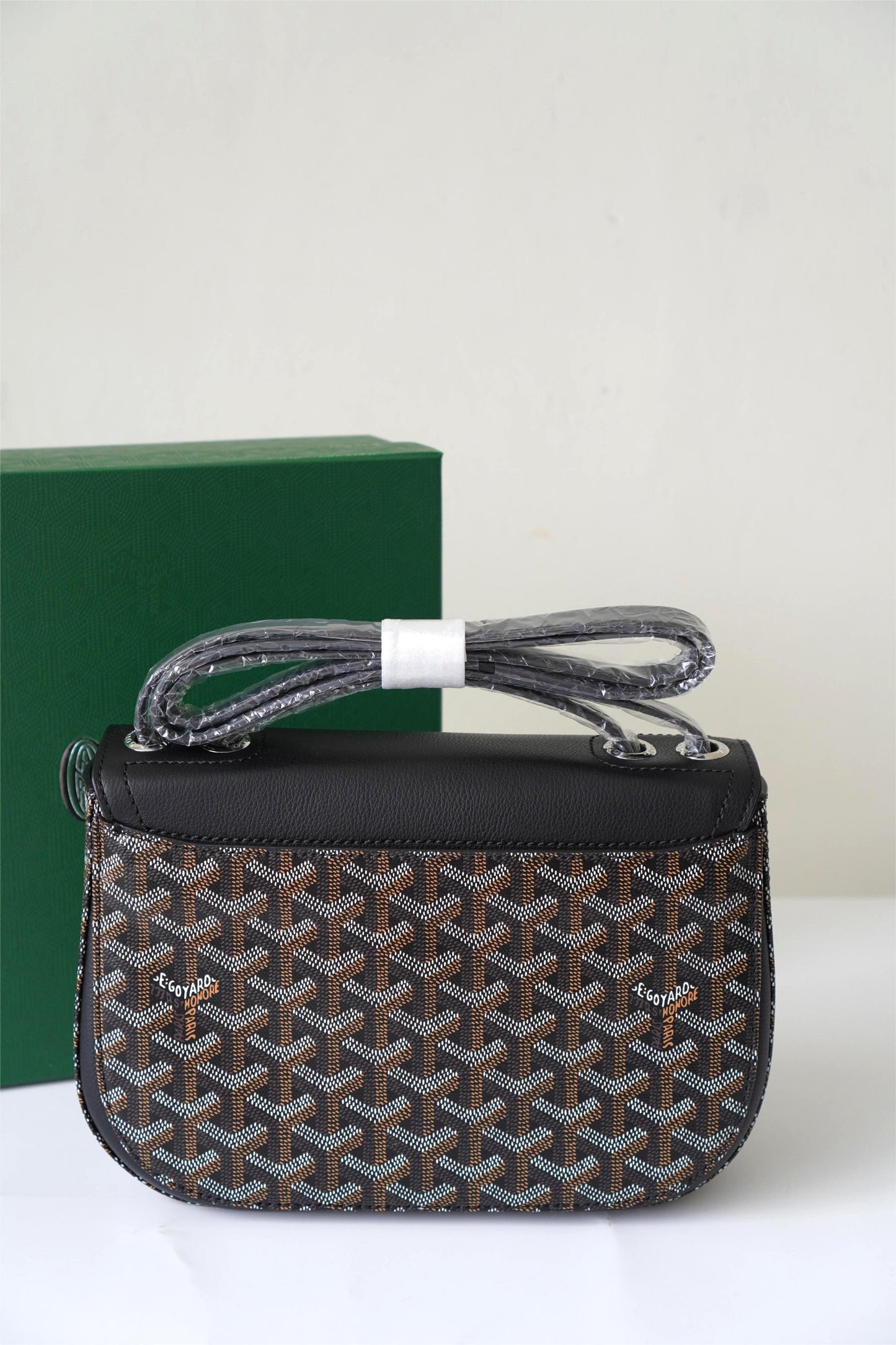 233 in Black Goyardine