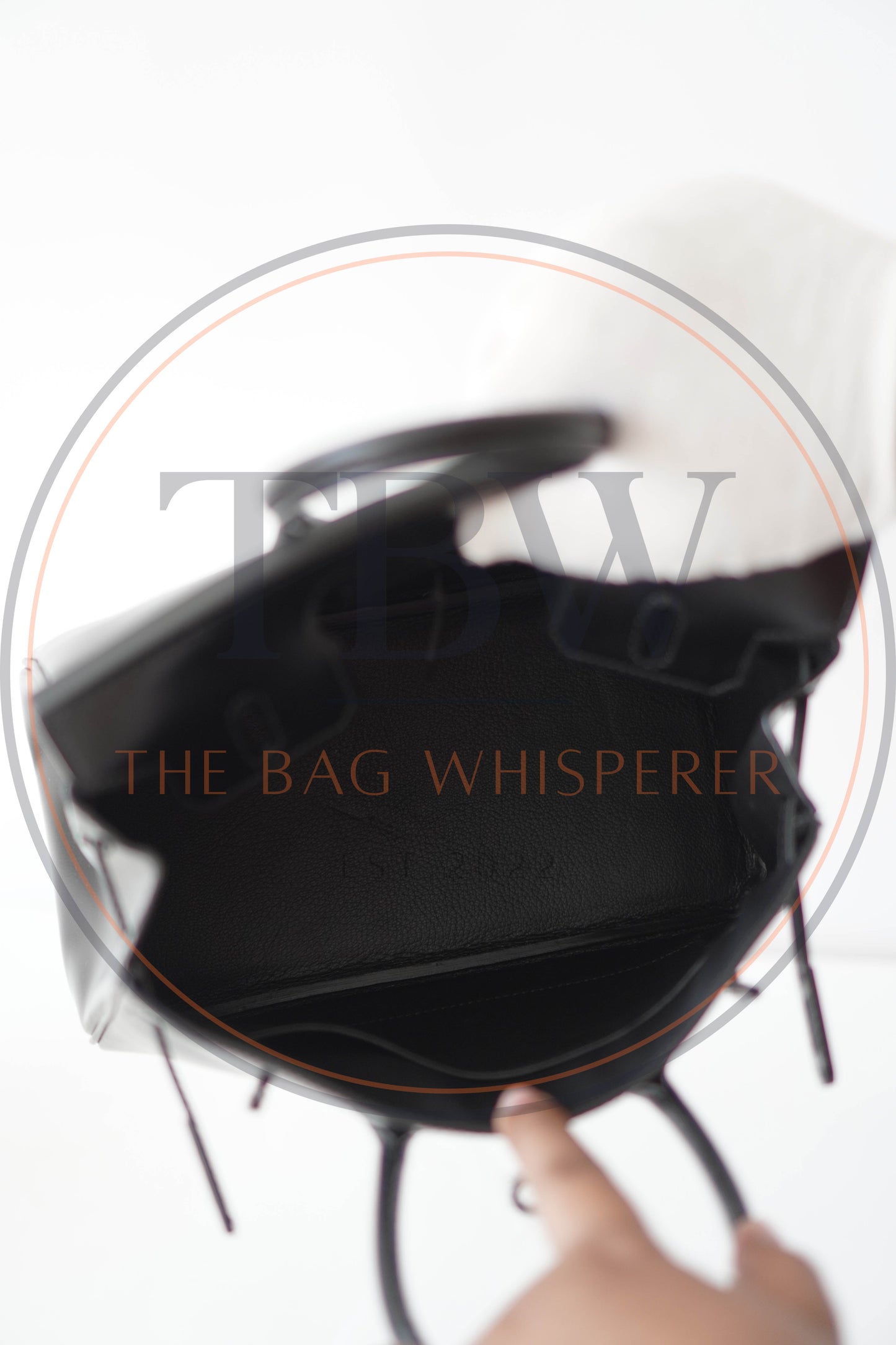 BK 25 So Black Box Leather