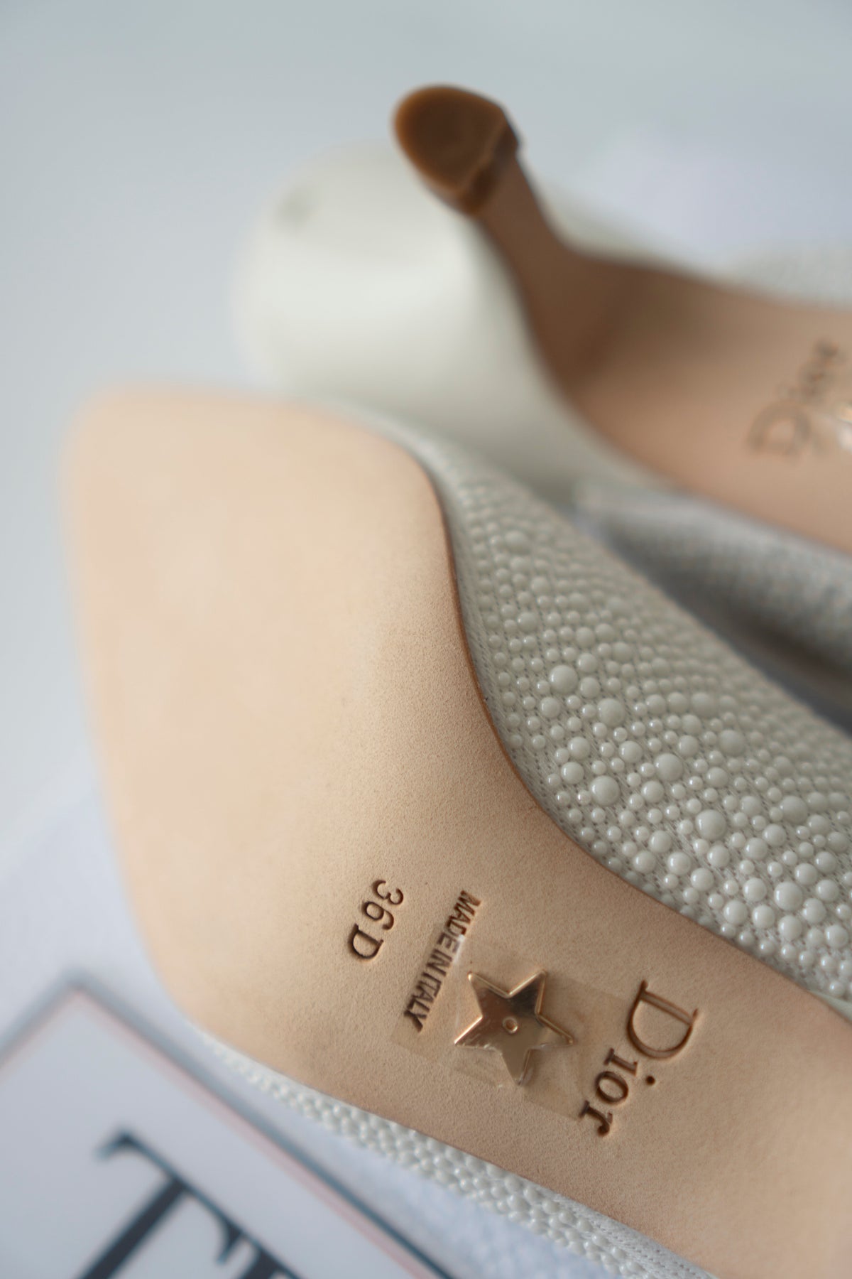 Slingback Pumps – White Pearl Embroidered Cotton