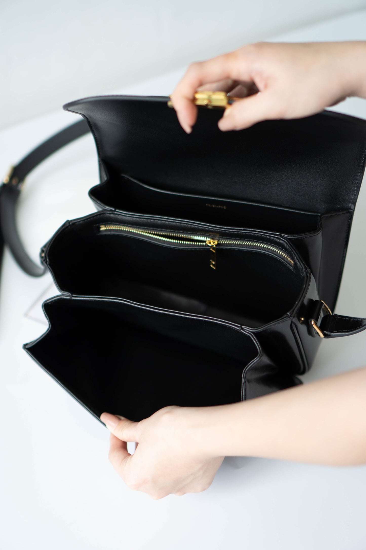 Triomphe Medium – Black Box Leather with Gold Hardware