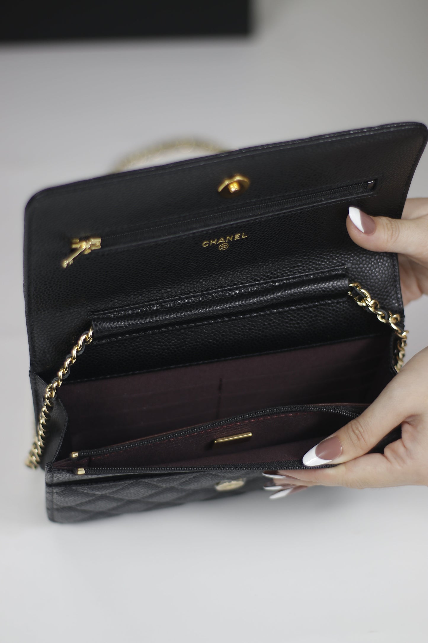 Wallet on Chain (WOC) in Caviar Leather with Gold Hardware