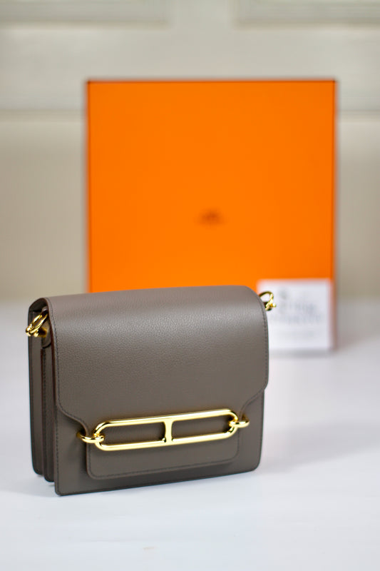 Roulis 18 – Etain with Gold Hardware