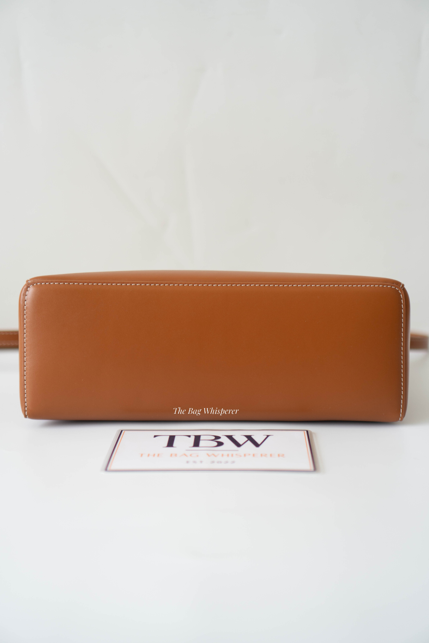 L27 Medium – Brown Smooth Leather Shoulder Bag with Gold Hardware