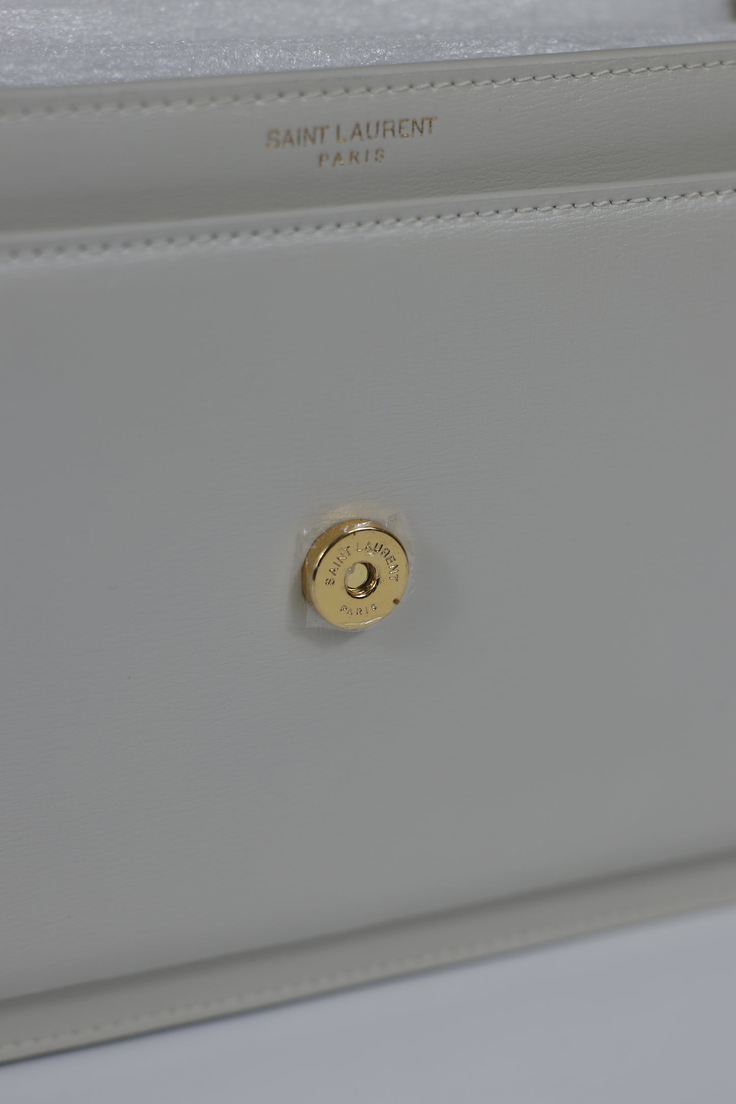 Saint L Sunset Medium – Blanc Vintage with Gold Hardware