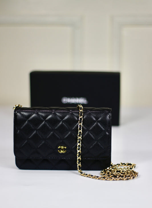 Wallet on Chain (WOC) in Caviar Leather with Gold Hardware