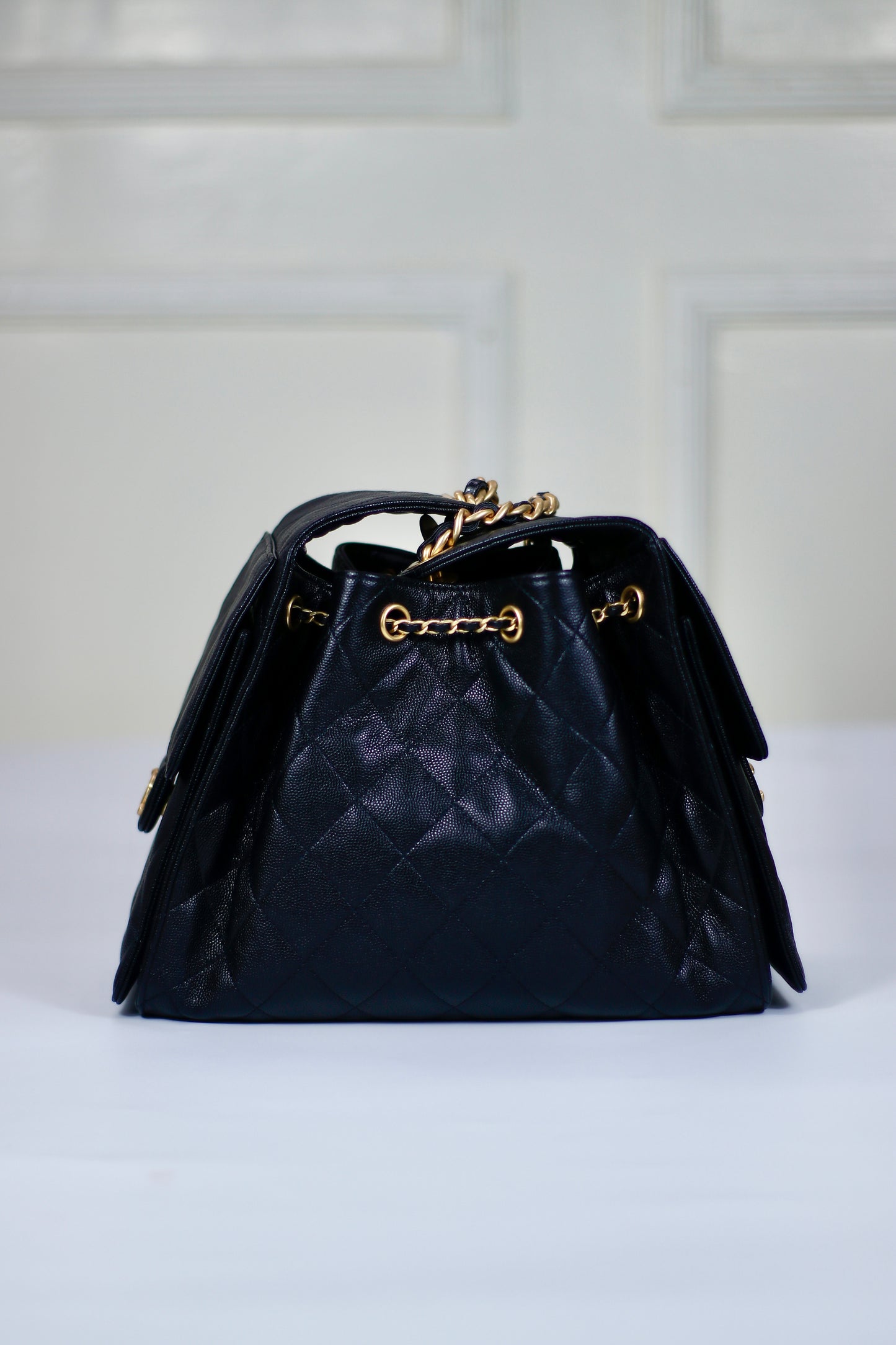 25C Small Drawstring Bag – Black Caviar with Gold Hardware