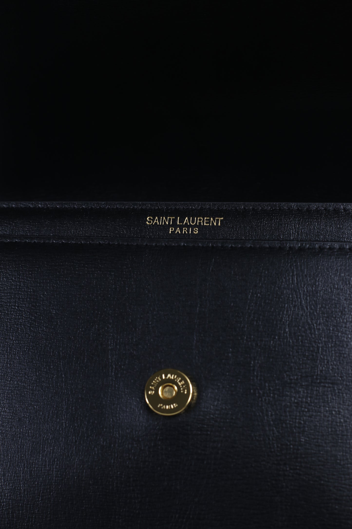 Laurent Sunset Medium – Black with Gold Hardware