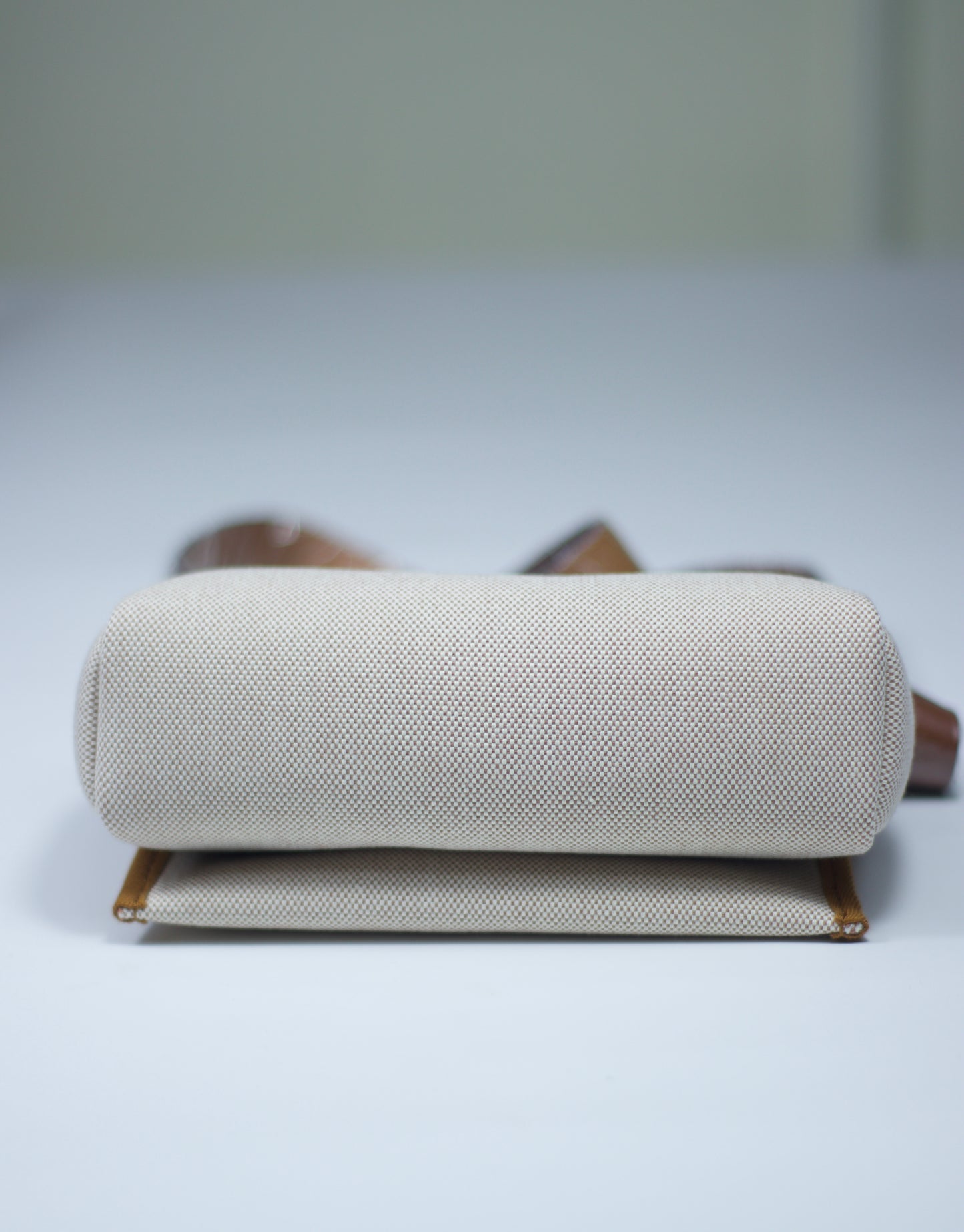 Herbag Mini – Natural Canvas & Vache Hunter Leather