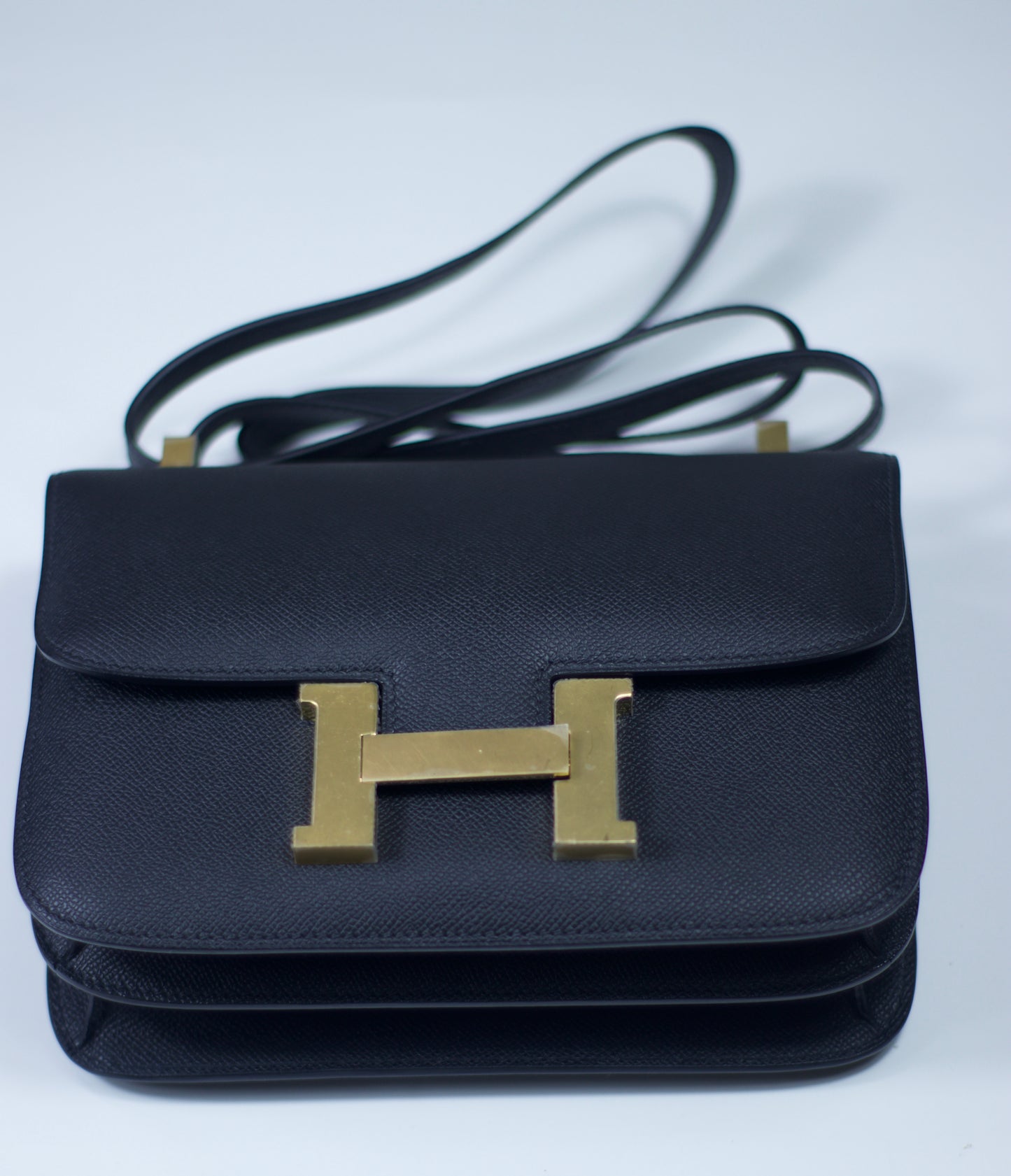 Constance 24 noir epsom leather gold hardware